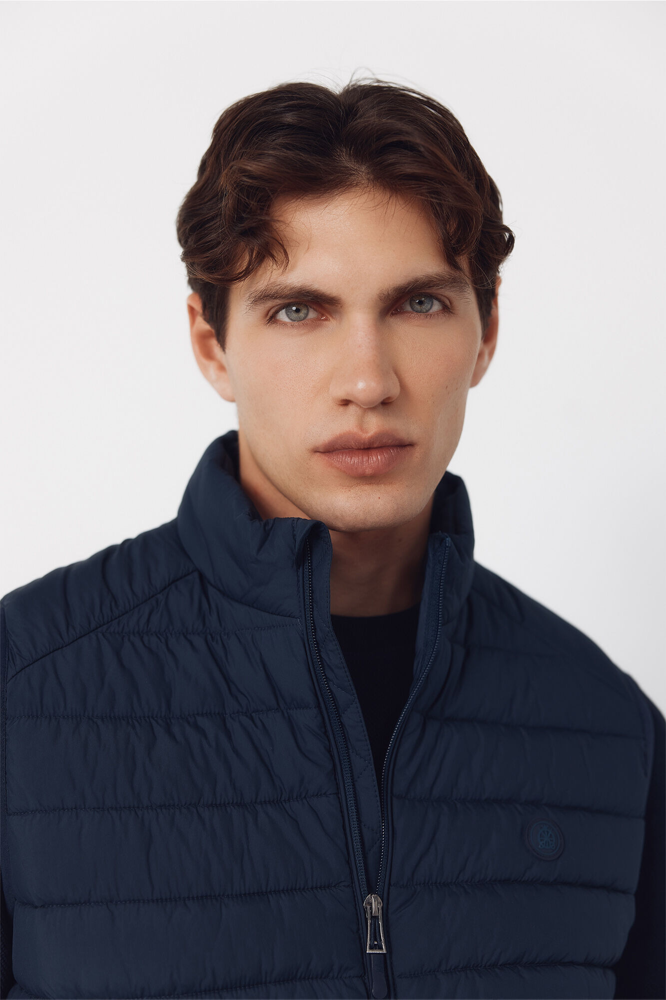Cortefiel Ultra-light quilted gilet Navy