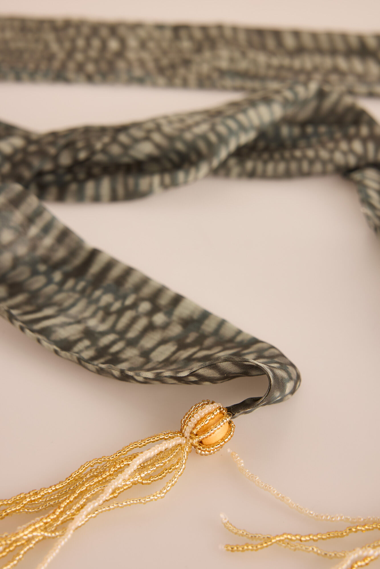 Slowlove Beaded tie scarf Green