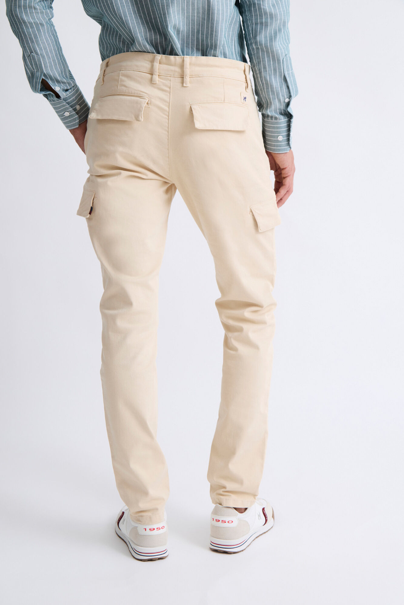 Williot Cal&ccedil;a cargo Tostado