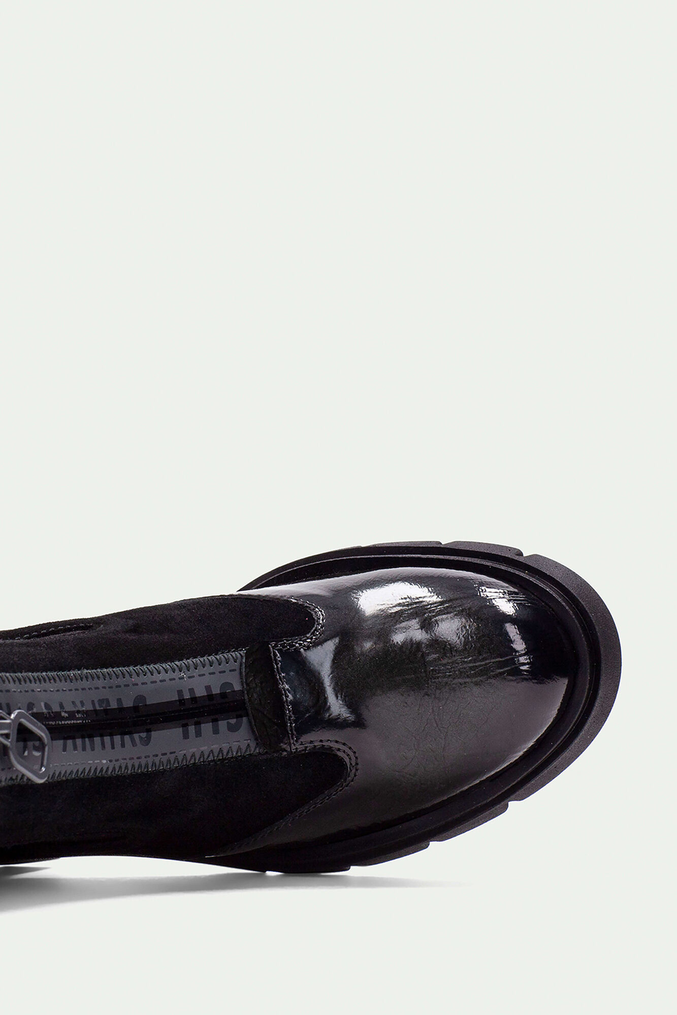 Hispanitas Central zip zip fastening boot with track sole in Zurich Black