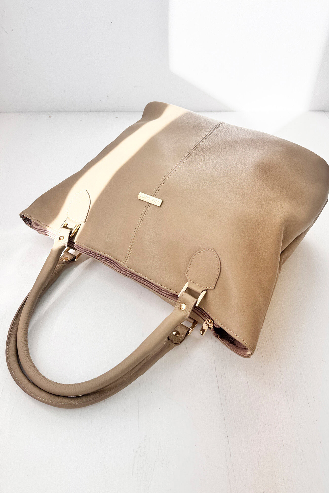 The Code Shopper Maria piel moca Arena