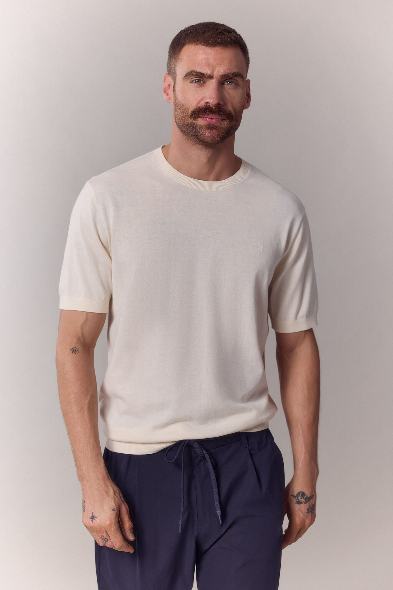 OOTO T-shirt camisola premium manga curta em algod&atilde;o