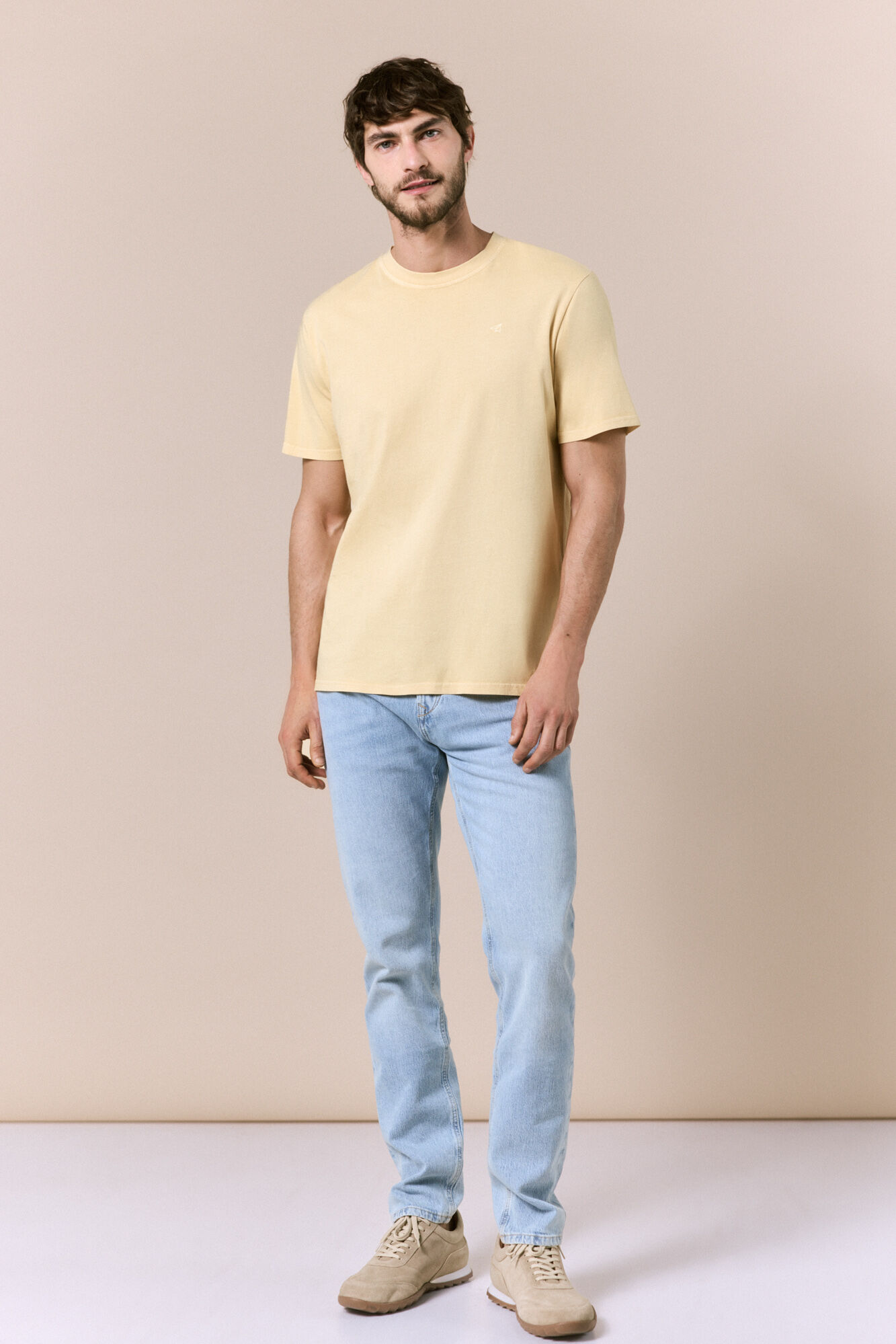 OOTO Washed basic T-shirt Gold