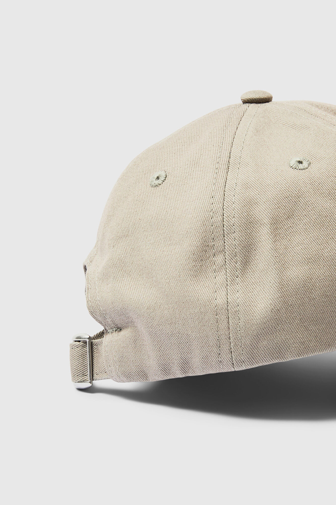 Selected Bon&eacute; bordado 100% algod&atilde;o org&acirc;nico Tostado