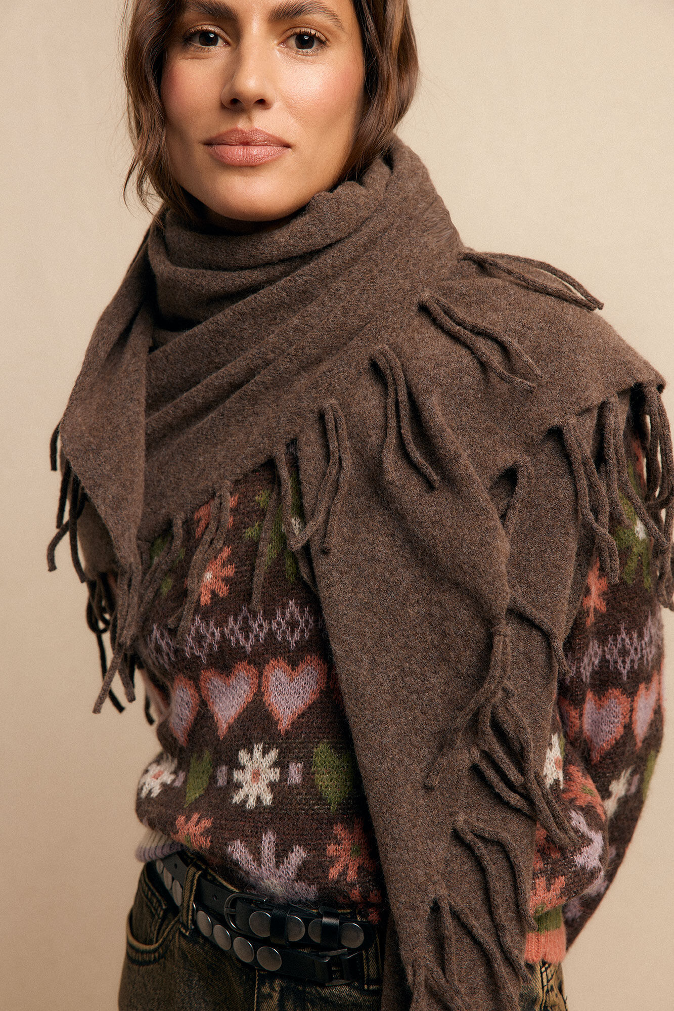 Slowlove Chal grueso flecos Marr&oacute;n