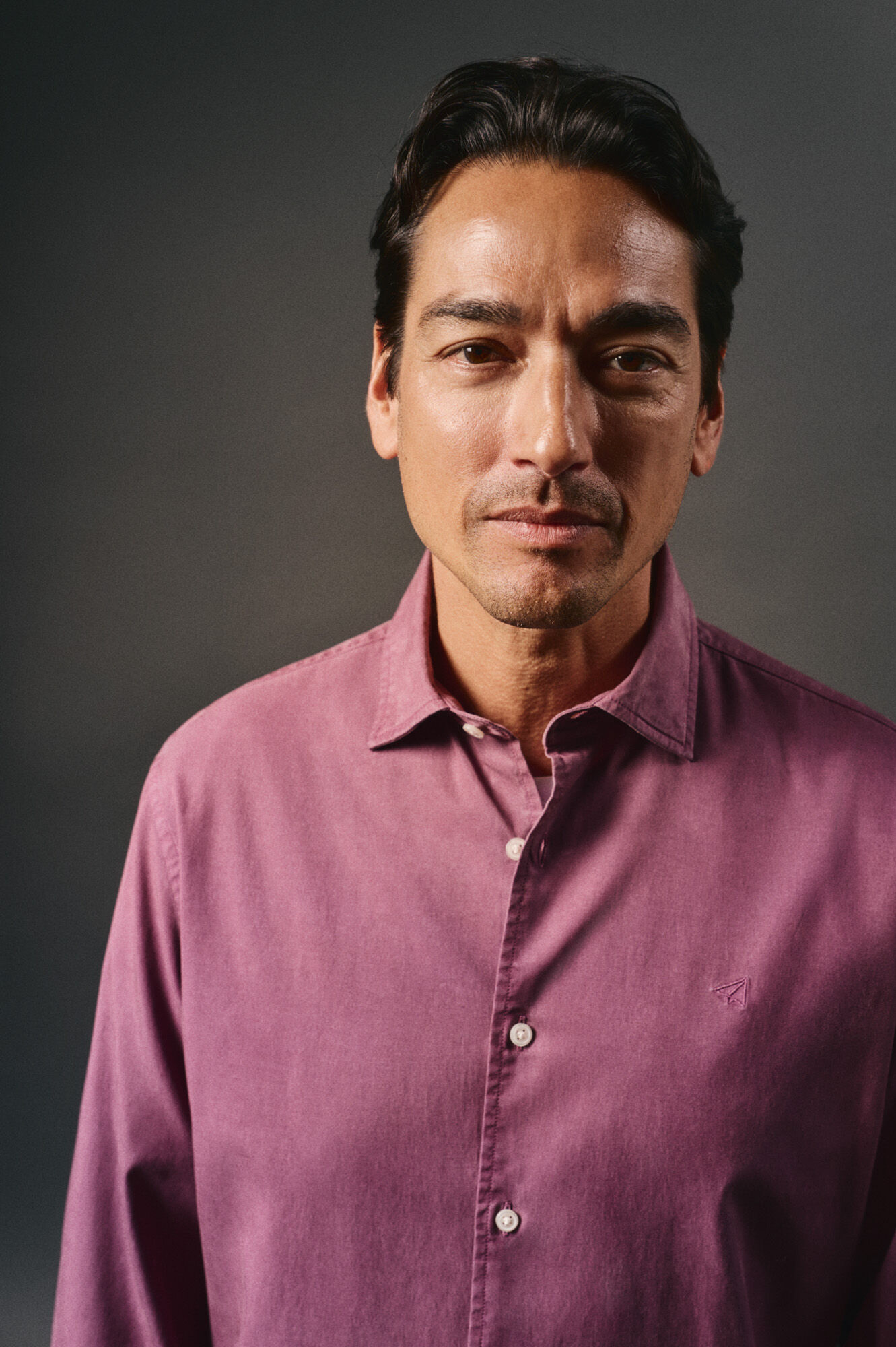 OOTO Camisa liso de algod&atilde;o tencel sarja Granada