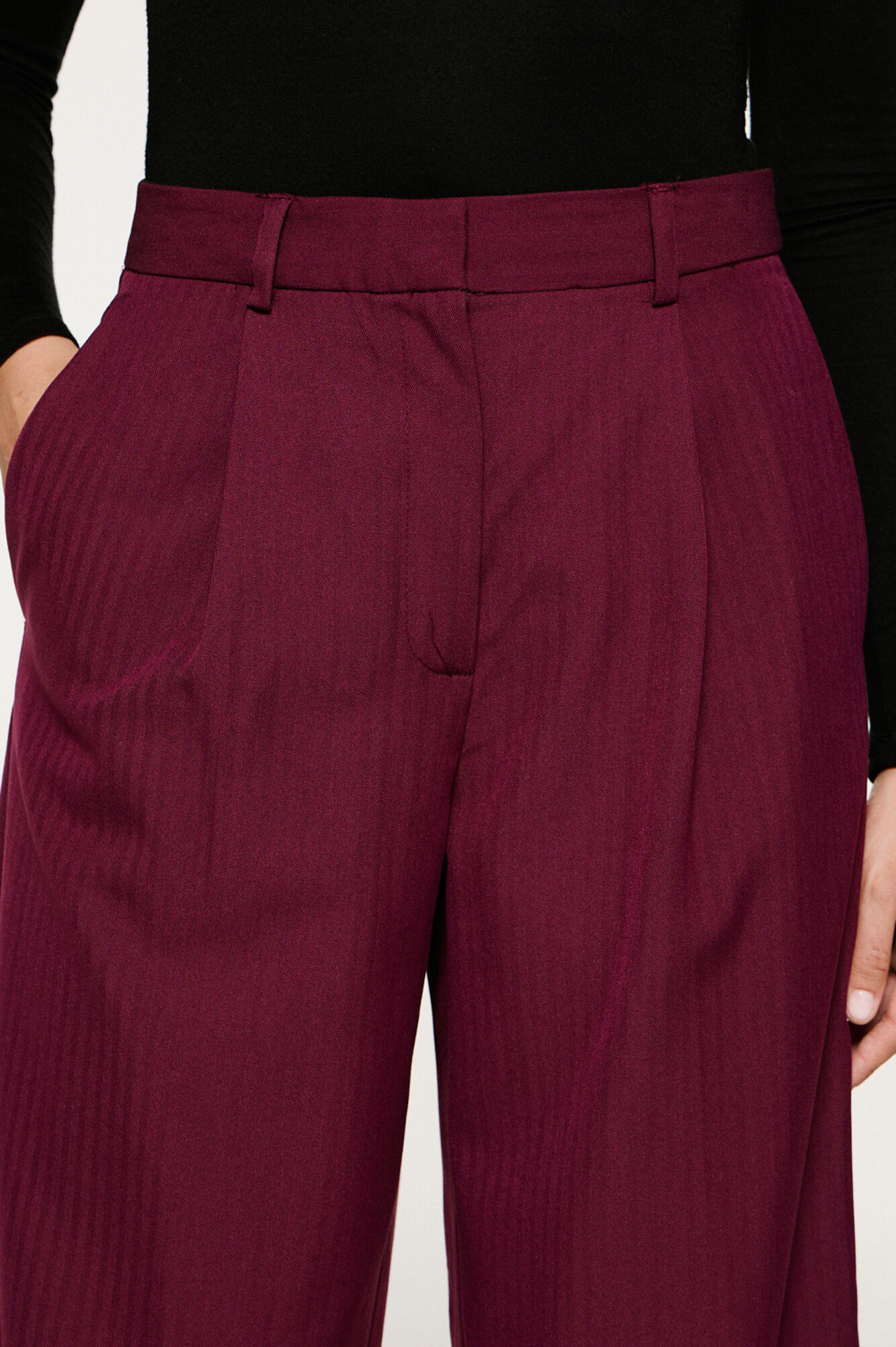 Selected Cal&ccedil;a de terno plissadas.