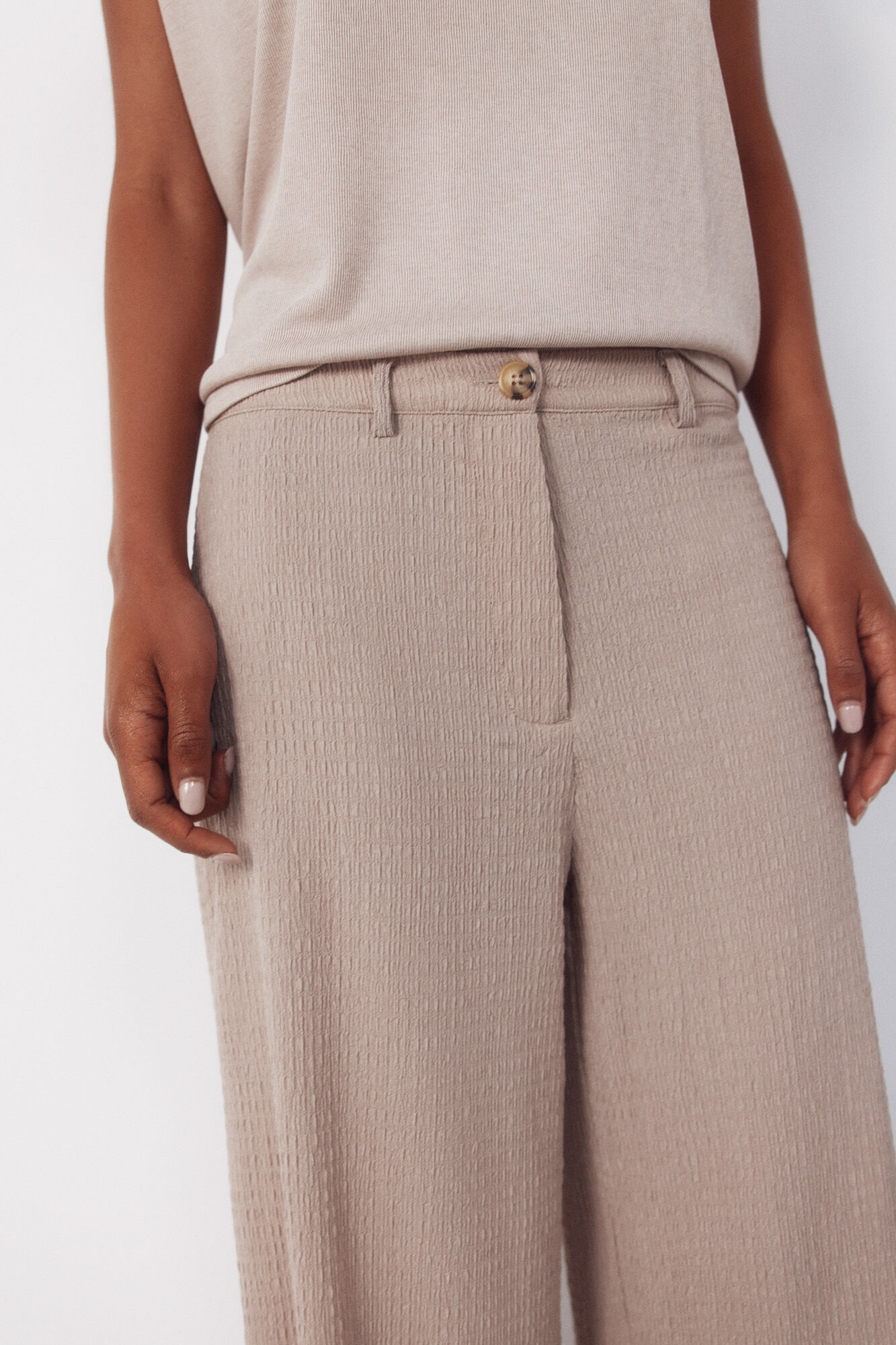 Cortefiel Flowy textured trousers Beige