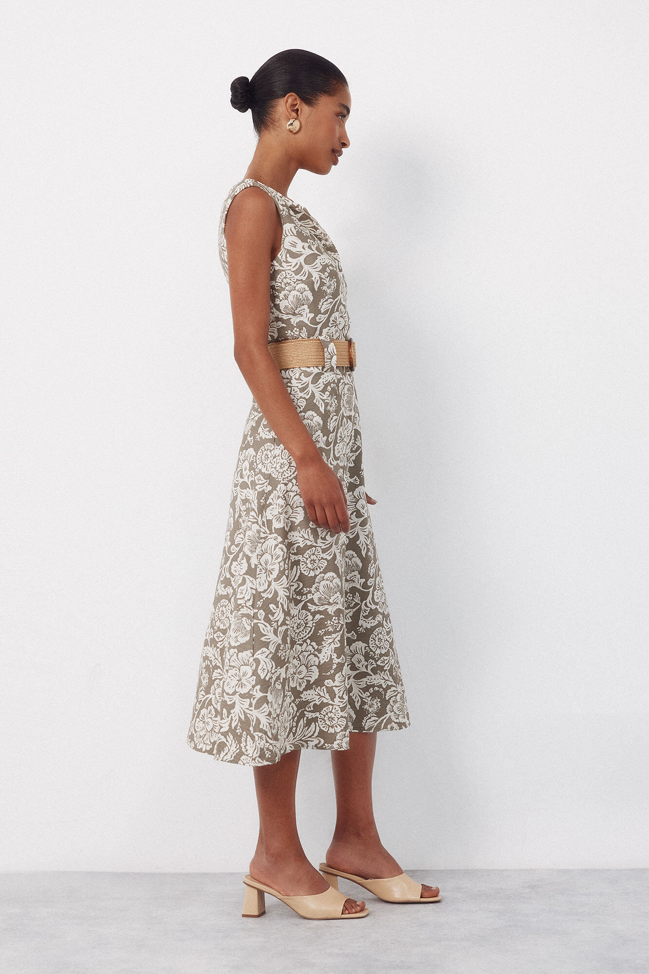 Cortefiel Flared dress Kaki