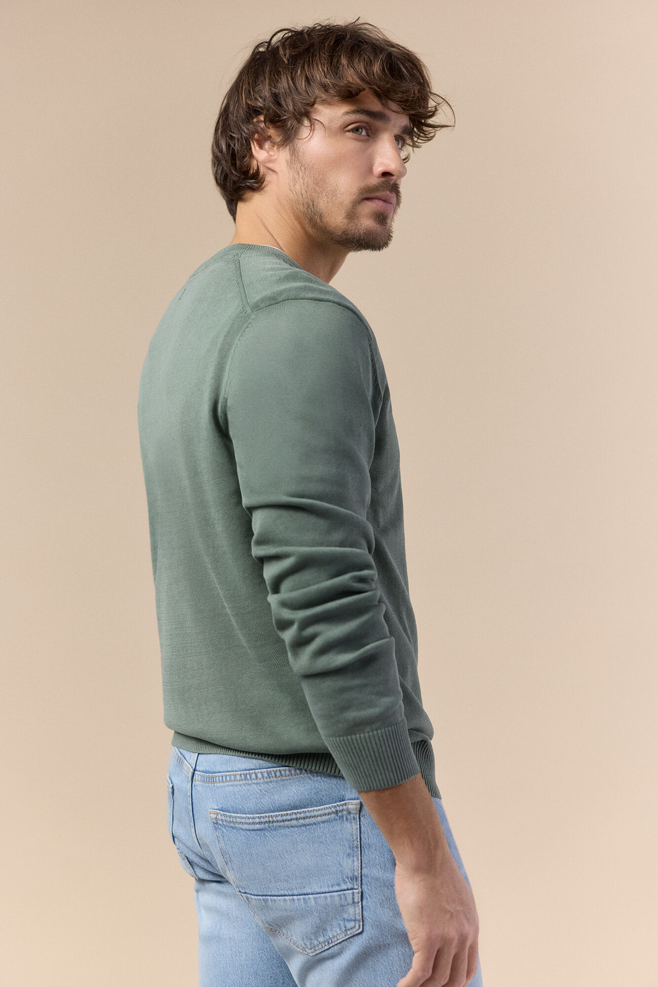 OOTO Jersey cuello pico algod&oacute;n lavado