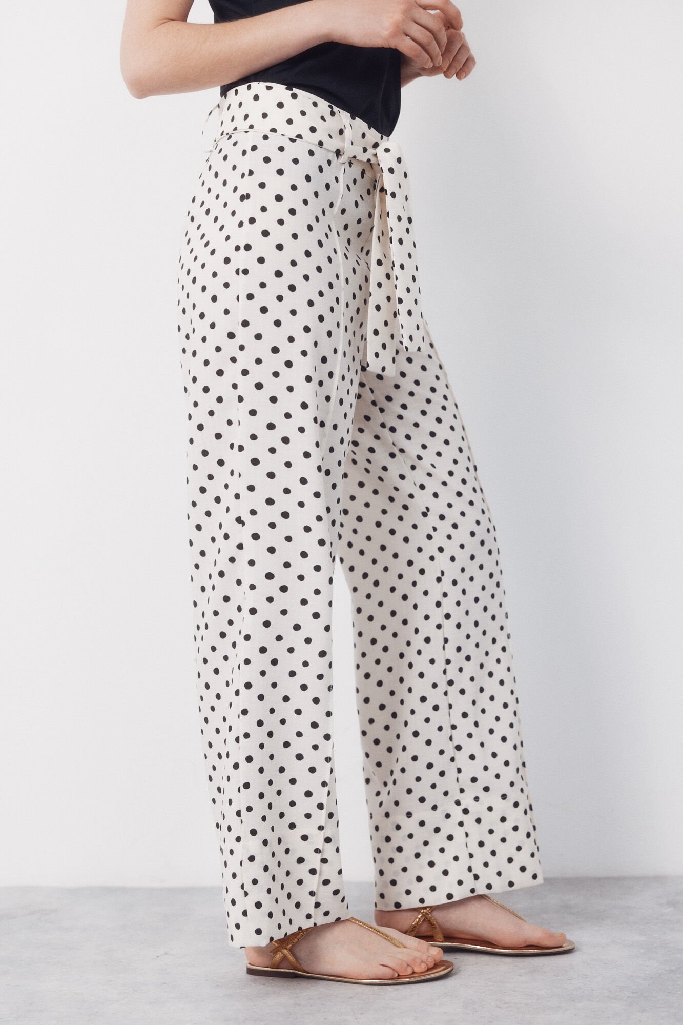 Cortefiel Structured fluid trousers Printed white