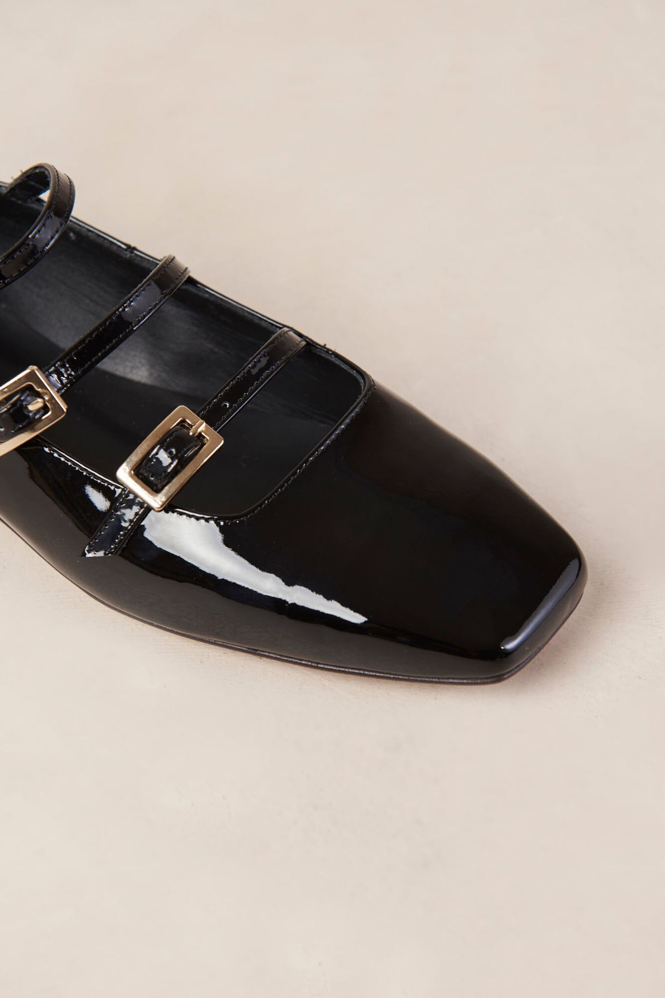 Alohas Luke Onix Black Leather Ballet Flats Black