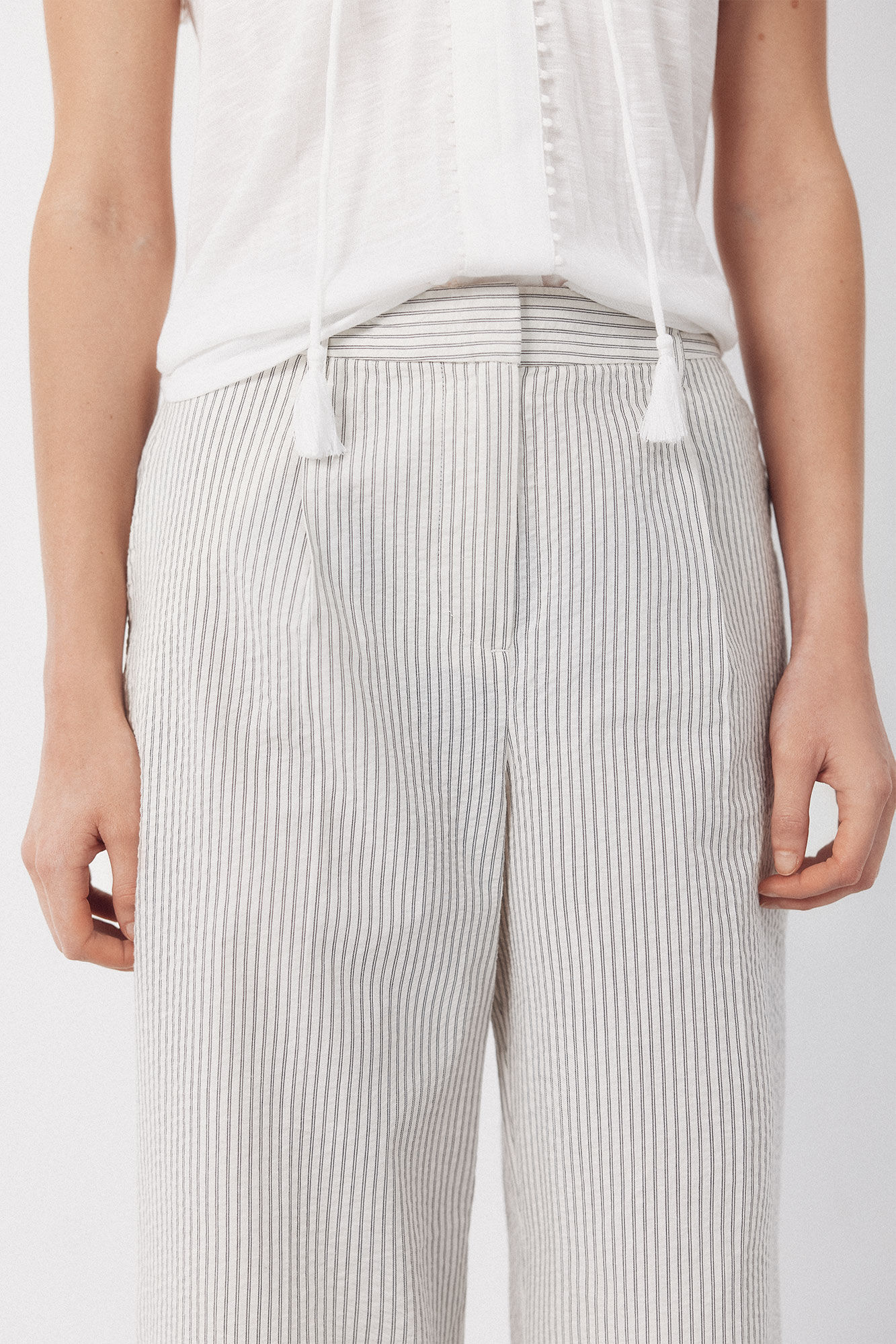 Cortefiel Seersucker striped trousers Printed white