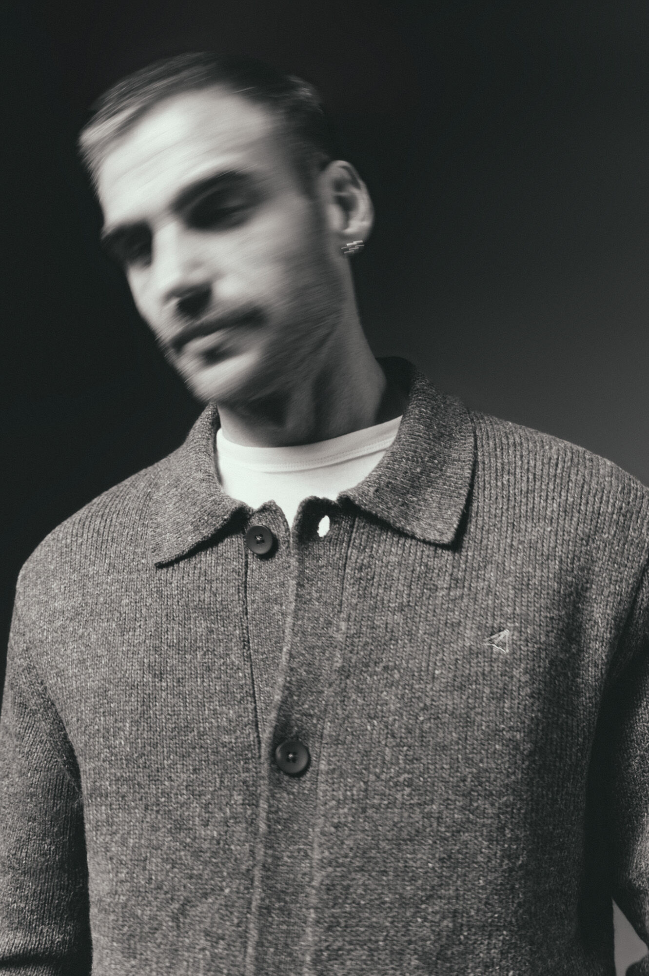 OOTO Casaco de malha bot&otilde;es e dois bolsos Cinzento