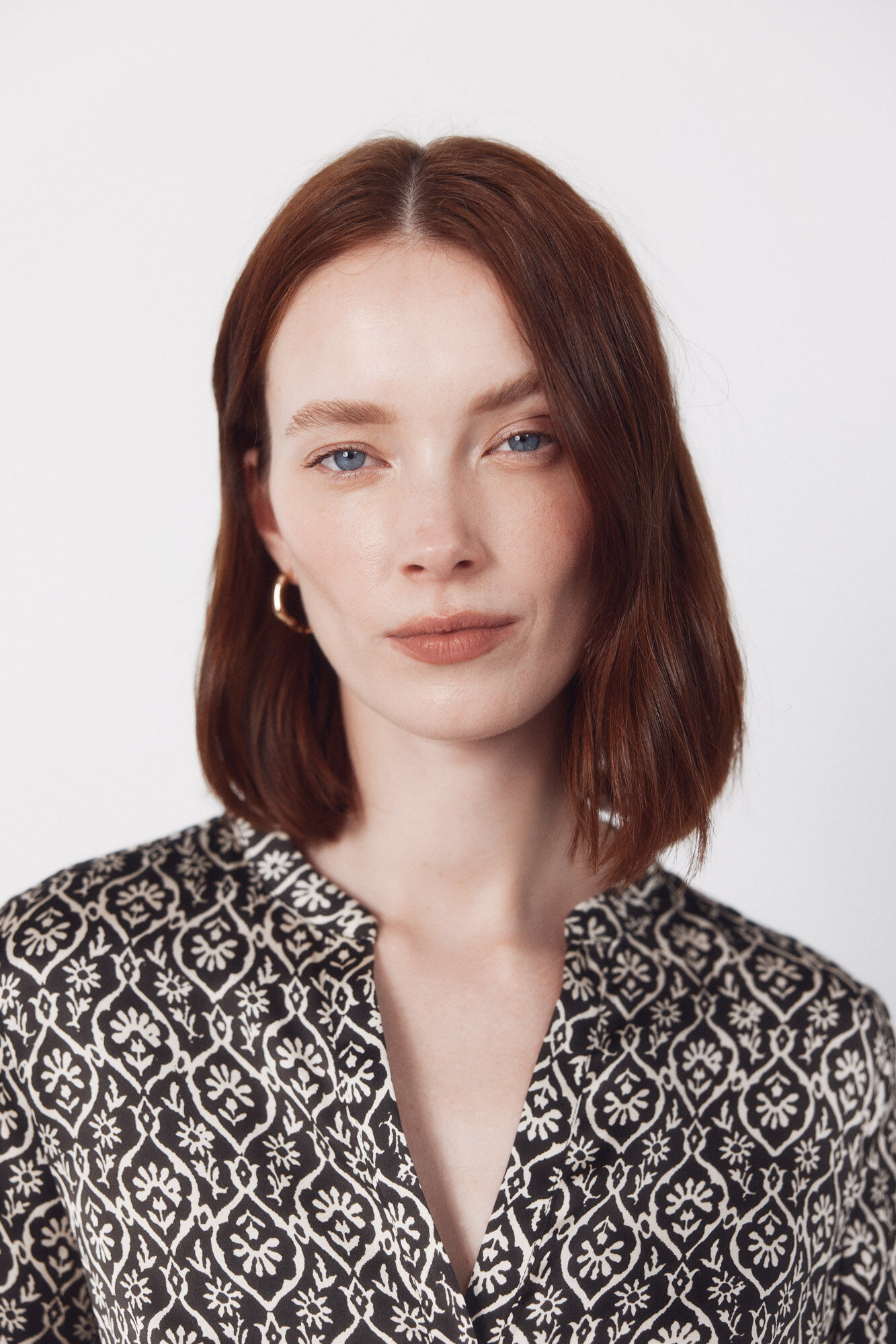 Cortefiel Printed satin mandarin shirt Printed grey