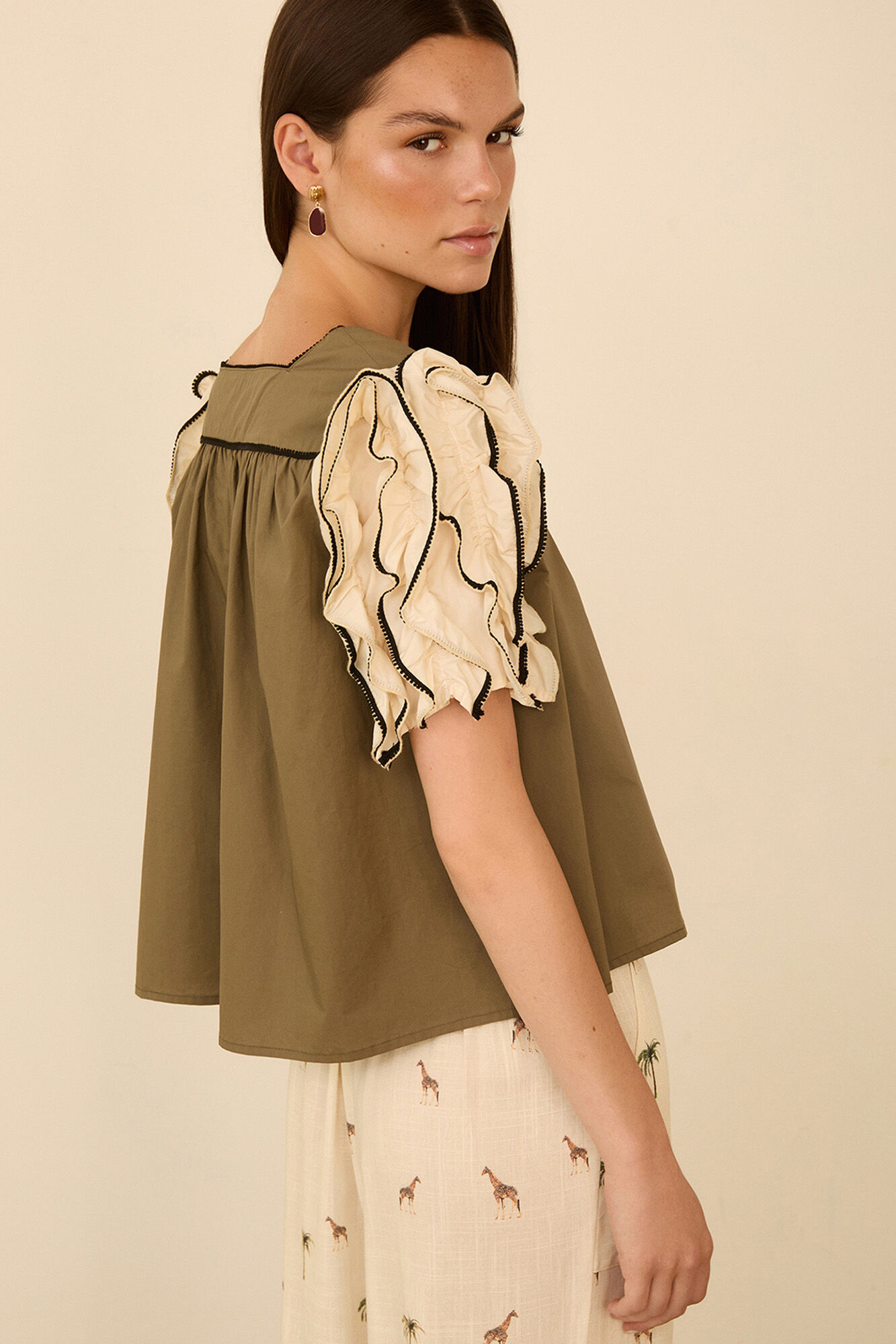 Meisie Blusa de manga curta com folhos Verde