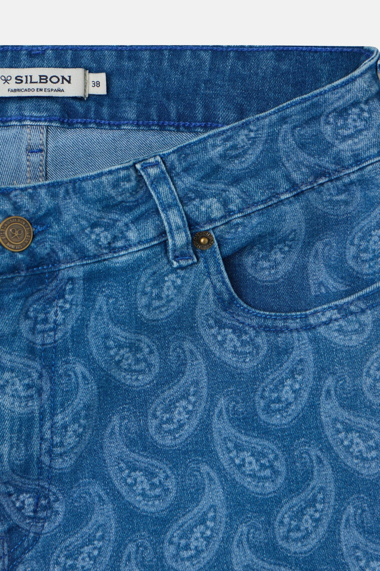 Silbon Cal&ccedil;a denim com estampado paisley Azul