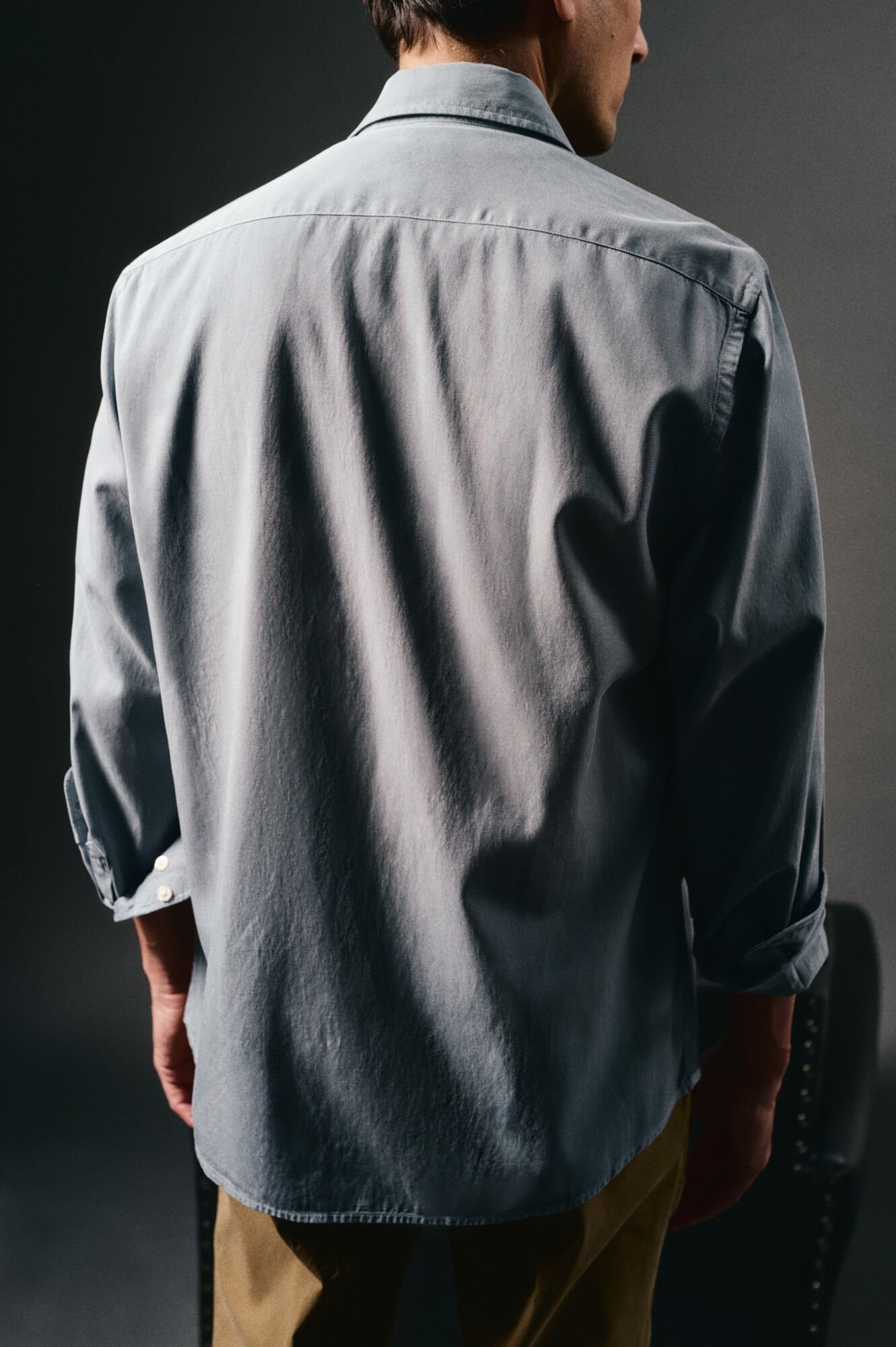 OOTO Camisa liso de algod&atilde;o tencel sarja Azul