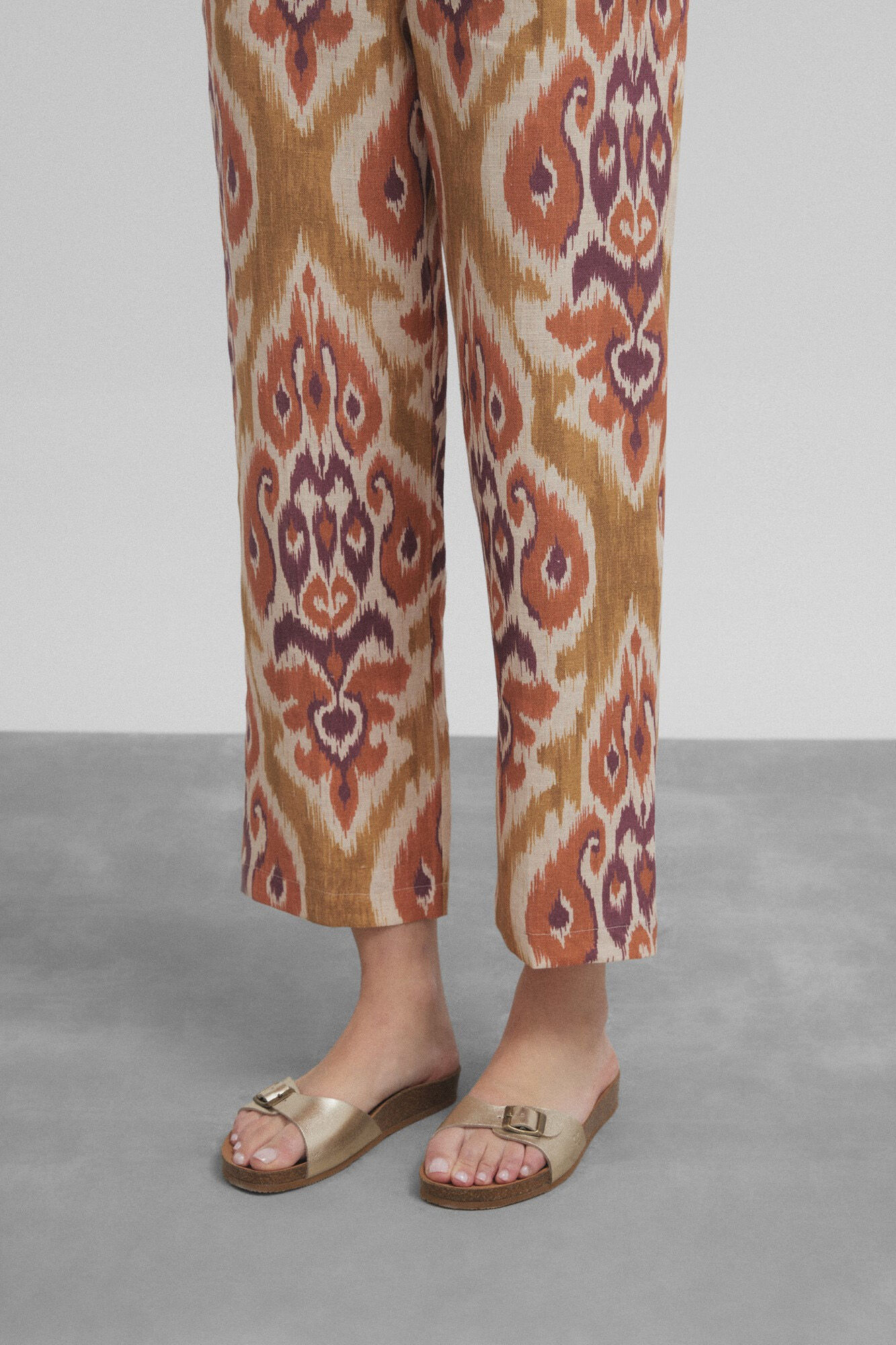 Silbon Ikat-print linen trousers Printed beige
