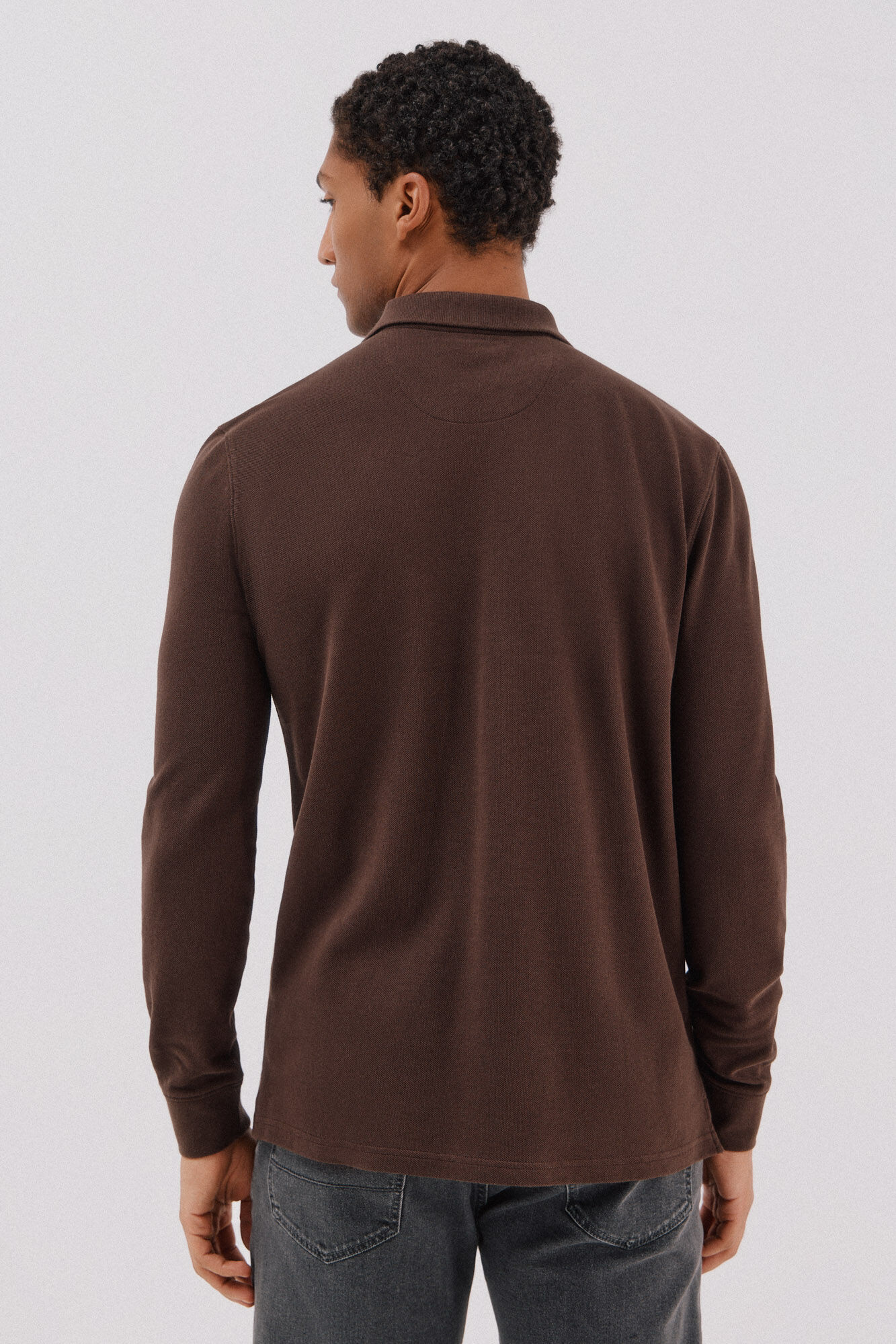 Cortefiel Polo b&aacute;sico manga larga Marr&oacute;n oscuro