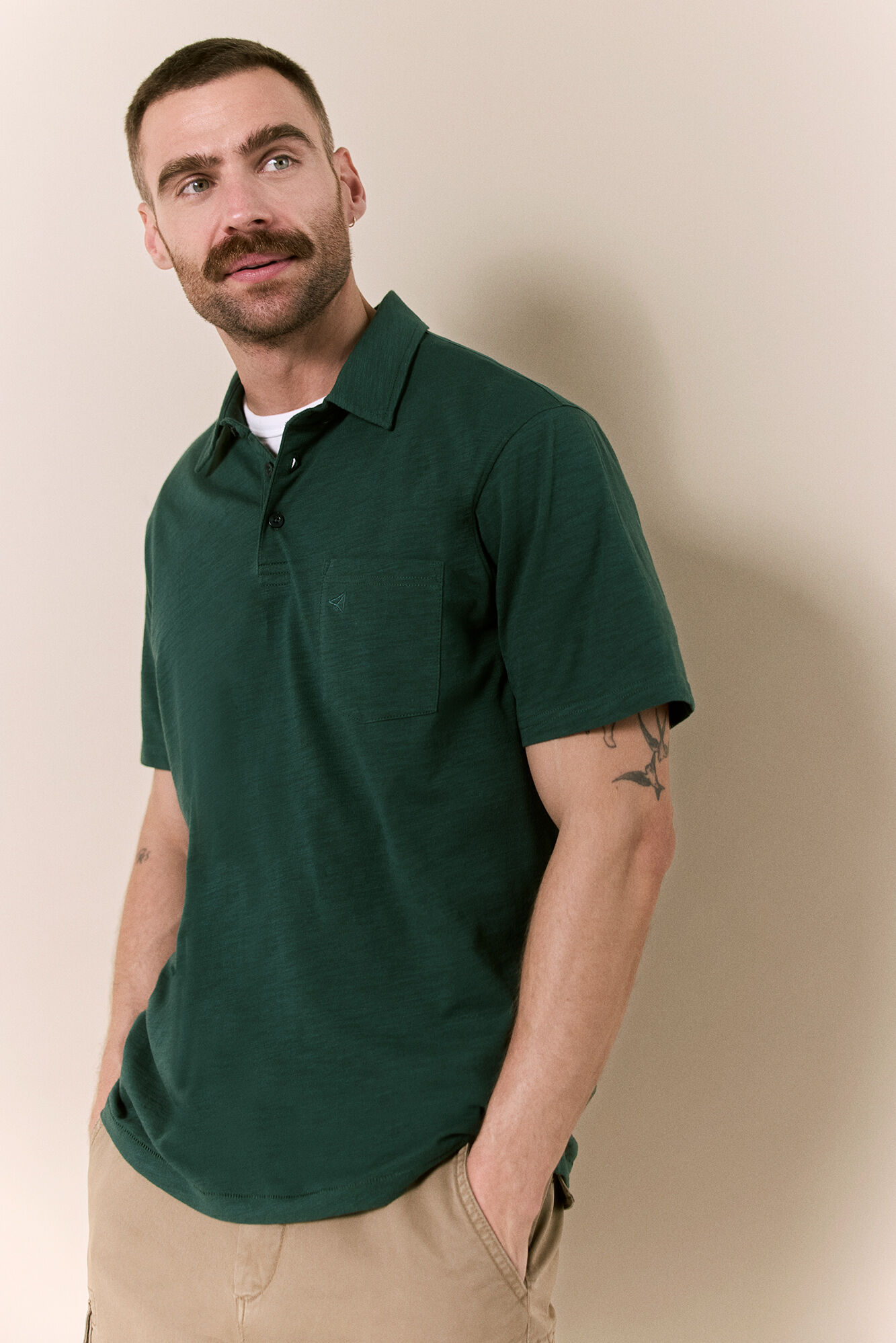 OOTO Polo lavado bordado avi&oacute;n