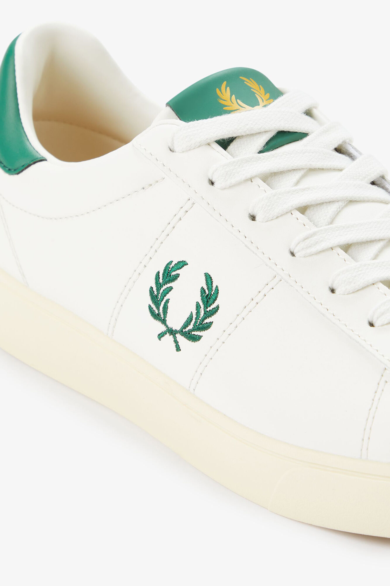 Fred Perry T&ecirc;nis de couro B722