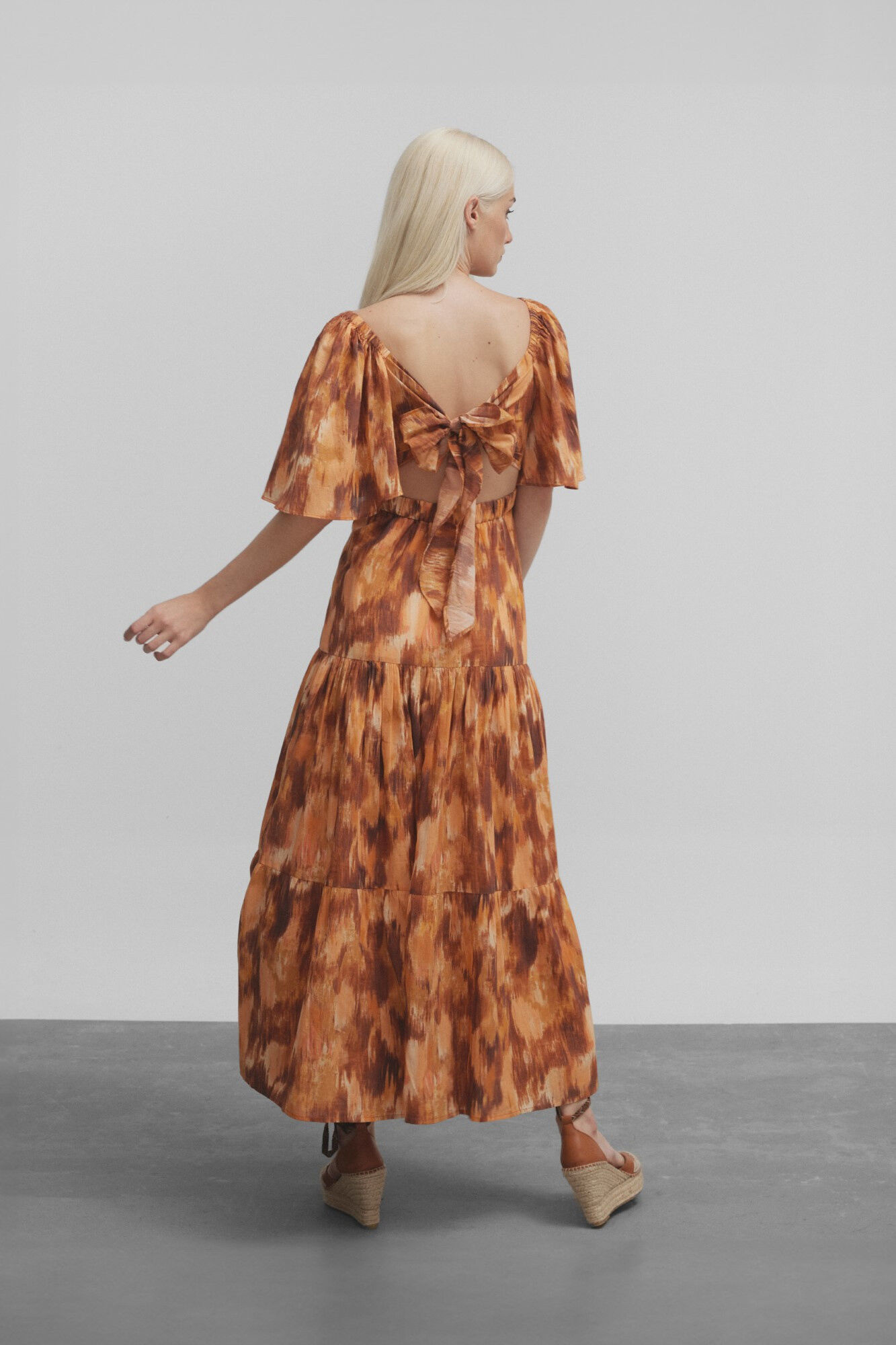 Silbon Vestido midi estampado  Castanho