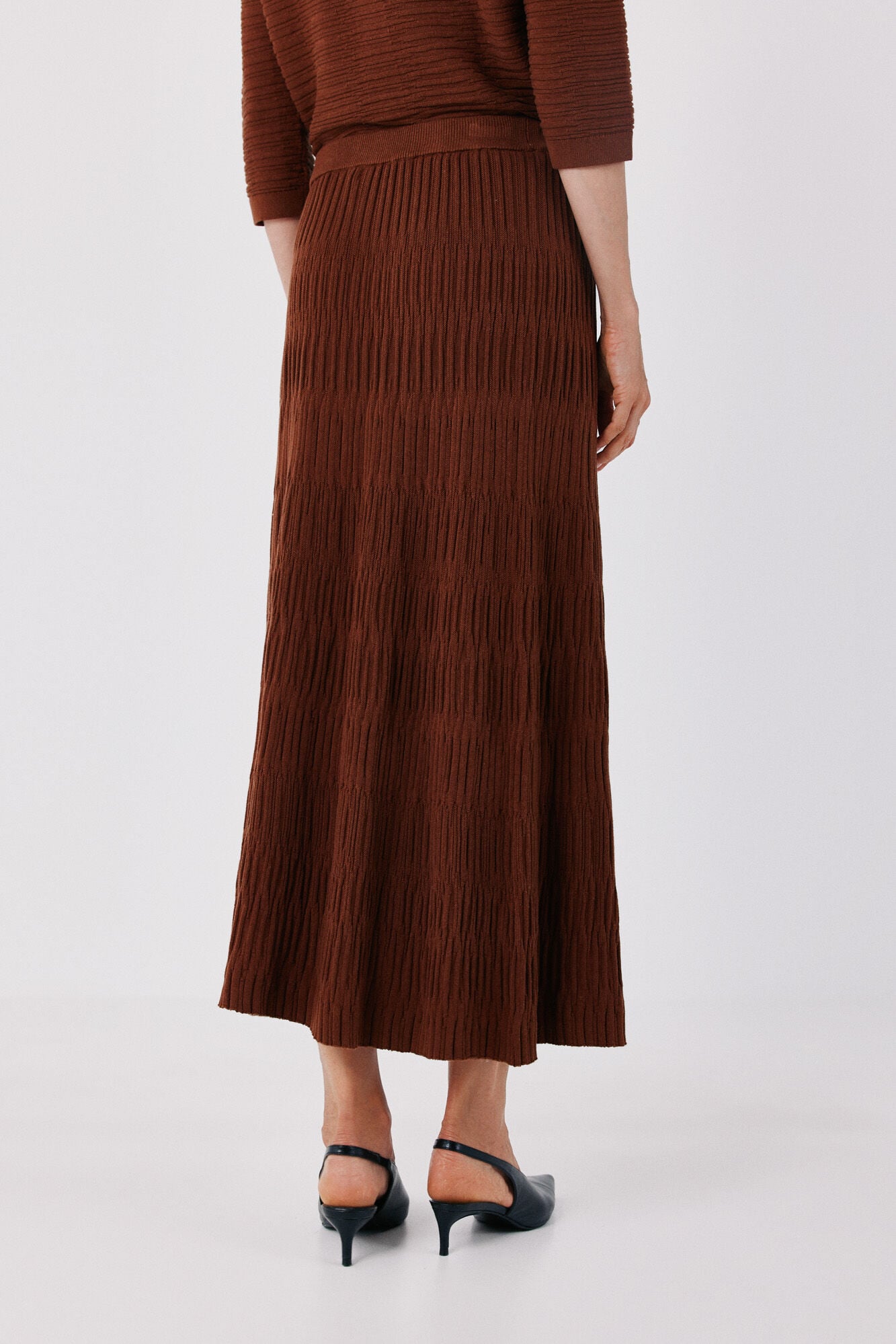 Cortefiel Knit midi skirt Dark brown