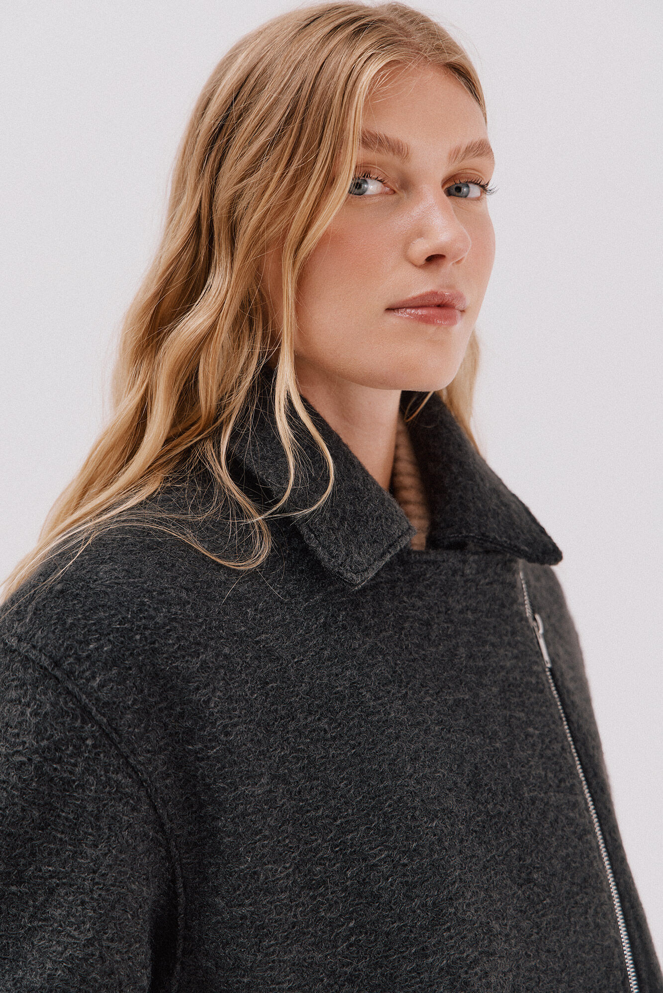 Cortefiel Sobretudo curto estilo biker