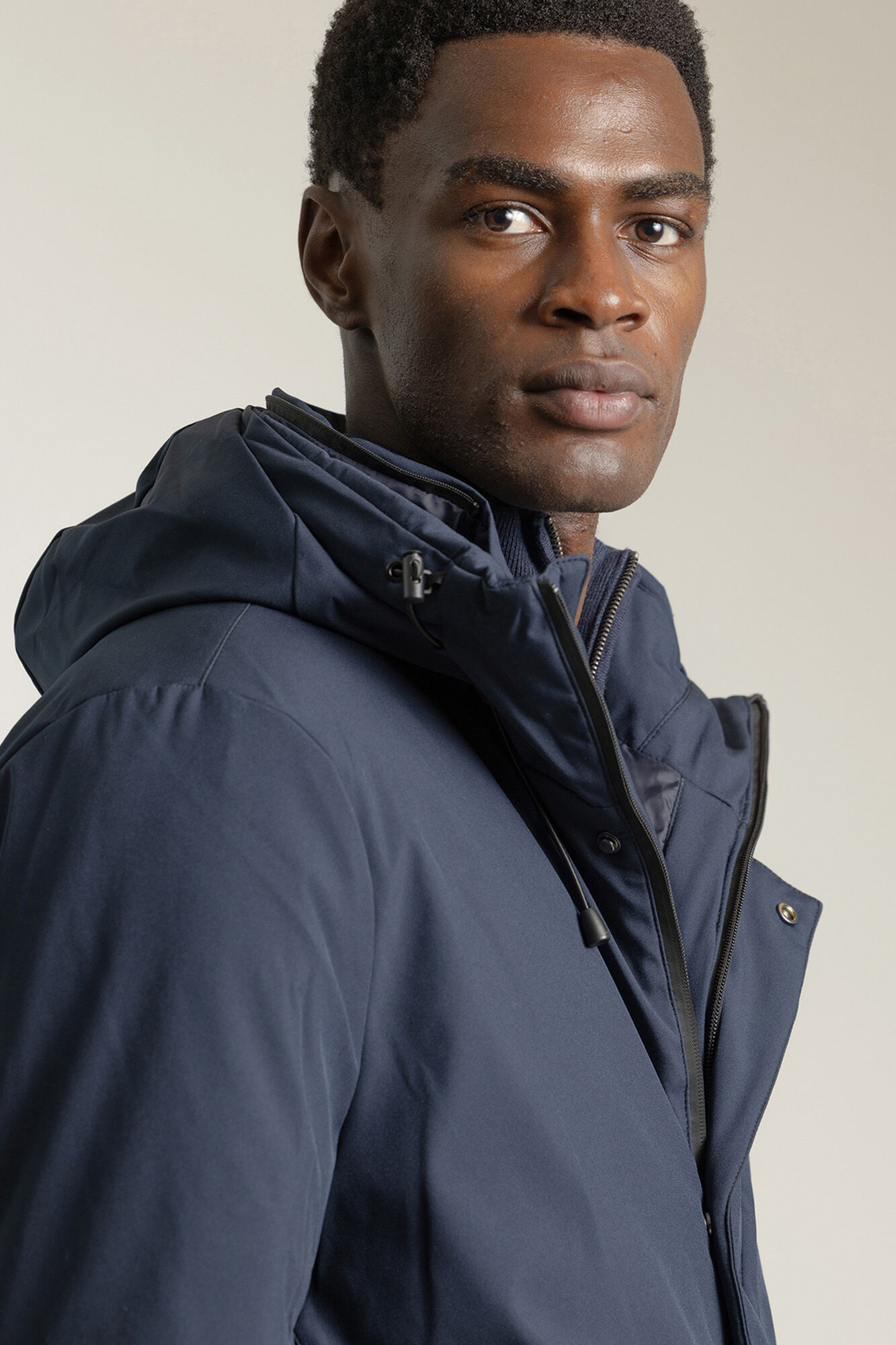 PuroEGO Parka t&eacute;cnica com capuz de areia Azul