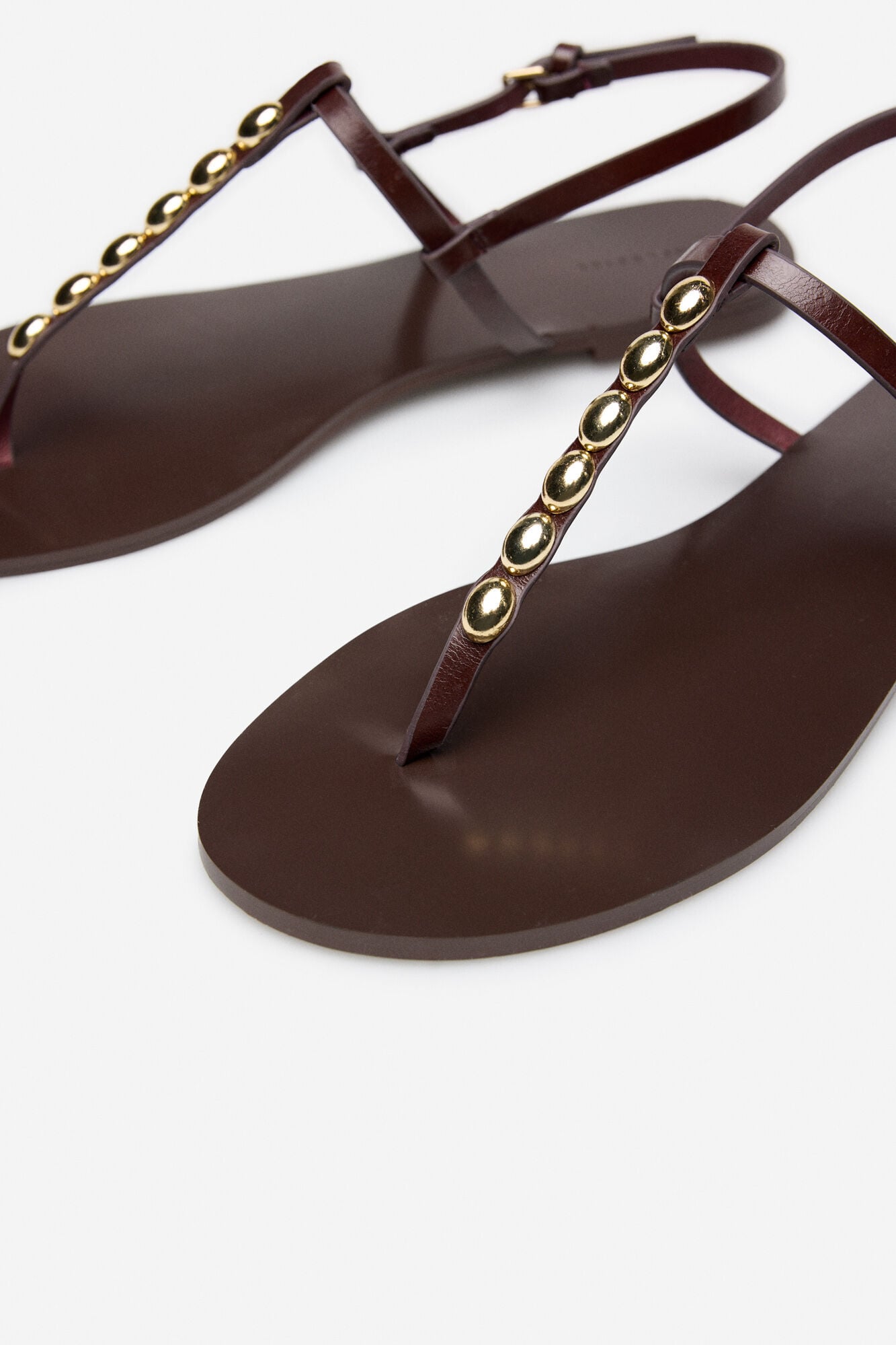 Cortefiel Flat sandal with studs Dark brown