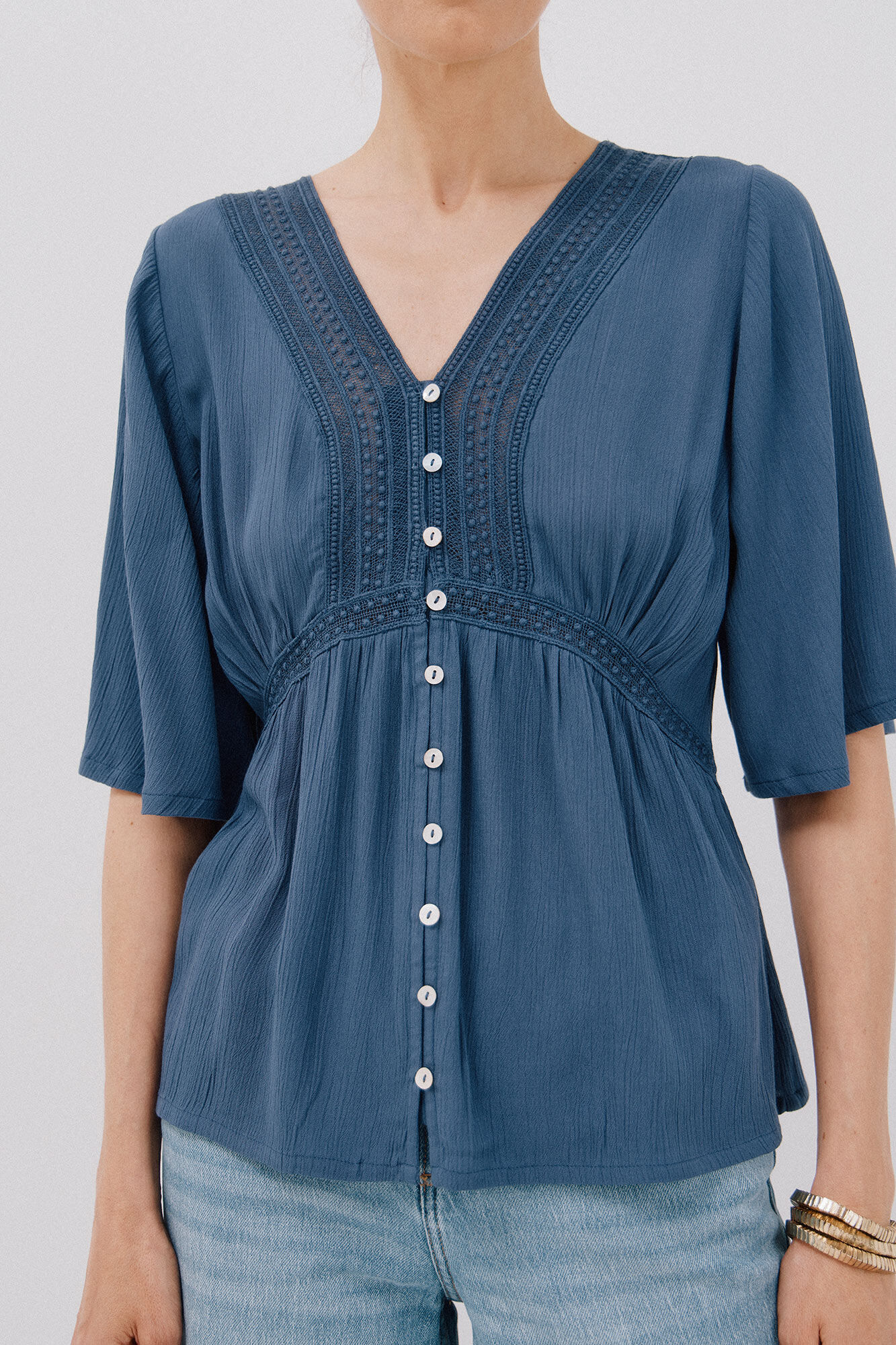 Cortefiel lace blouse with ruffles Nude