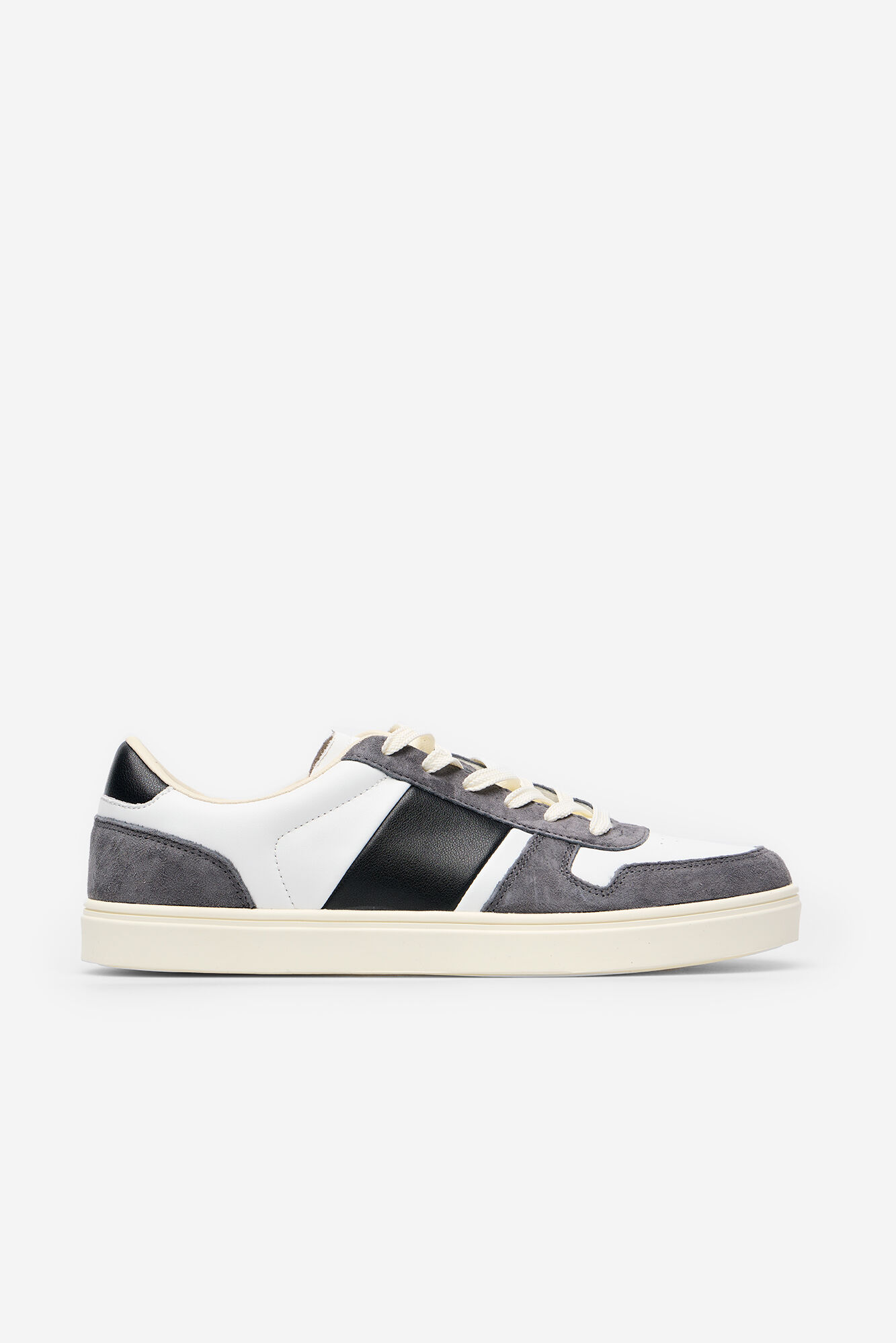 Cortefiel Leather sneaker