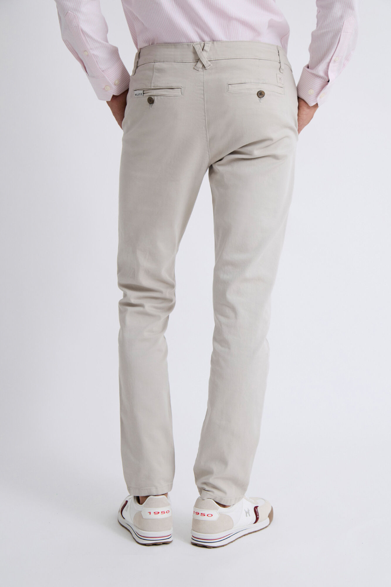 Williot Pantal&oacute;n Chino Slim Beige