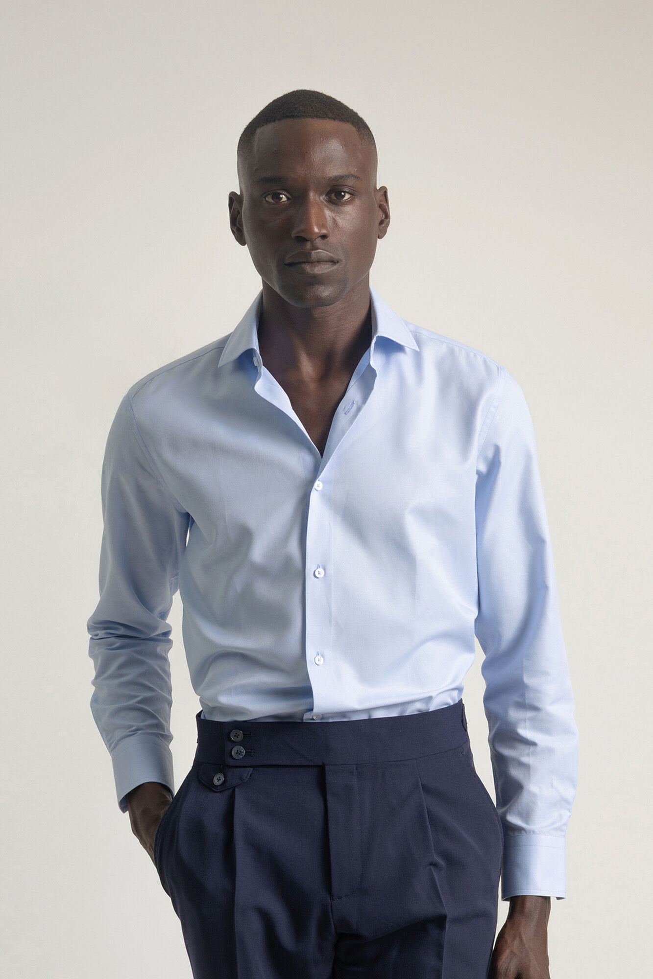 PuroEGO Camisa social de sarja de corte regular fit