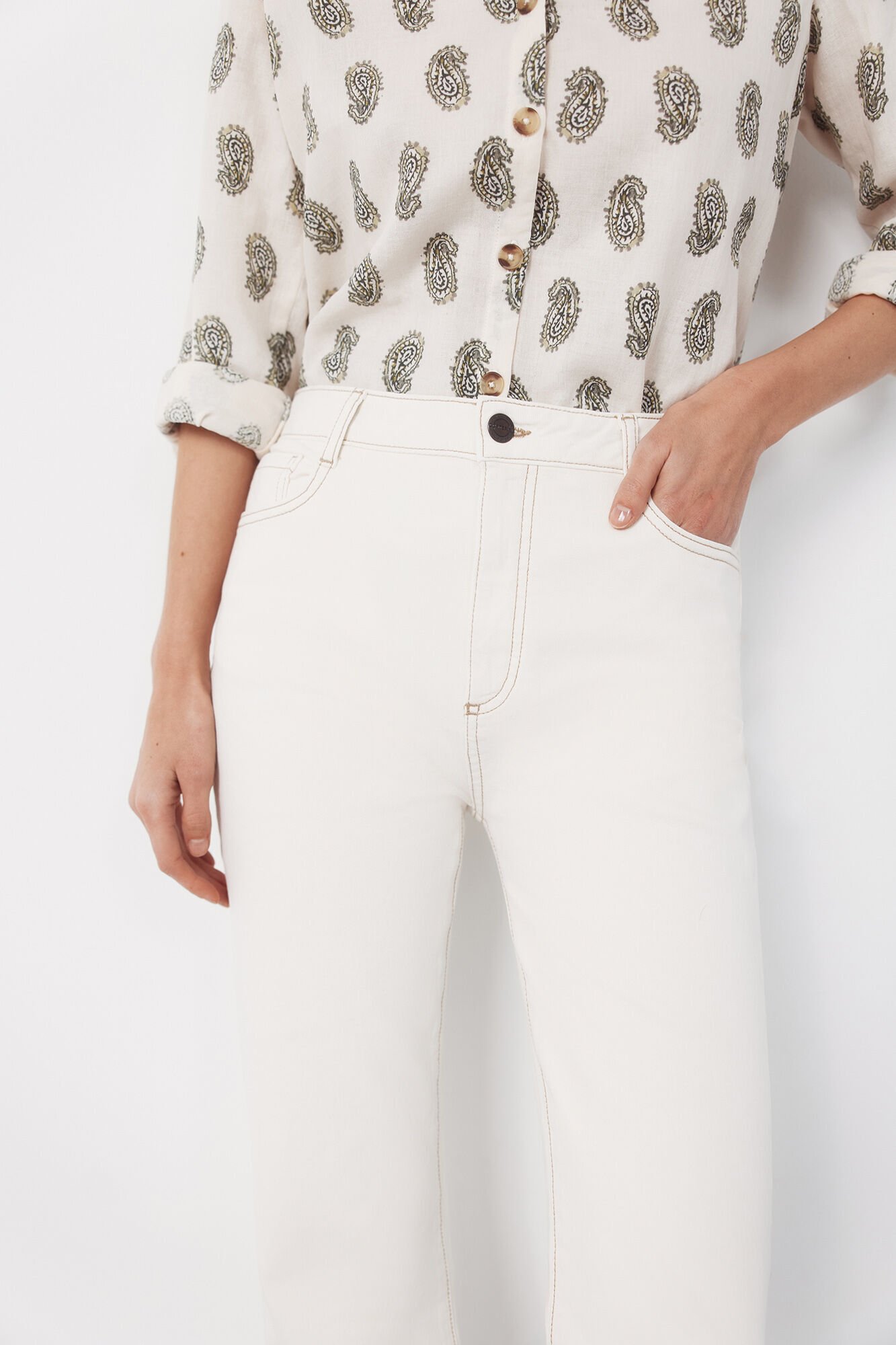 Cortefiel Jeans Bootcut Ivory