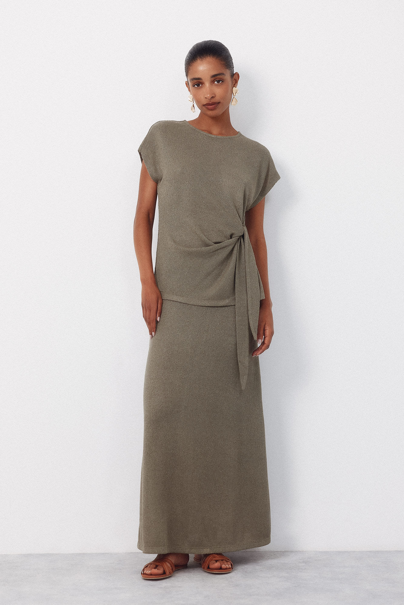 Cortefiel Jersey-knit skirt