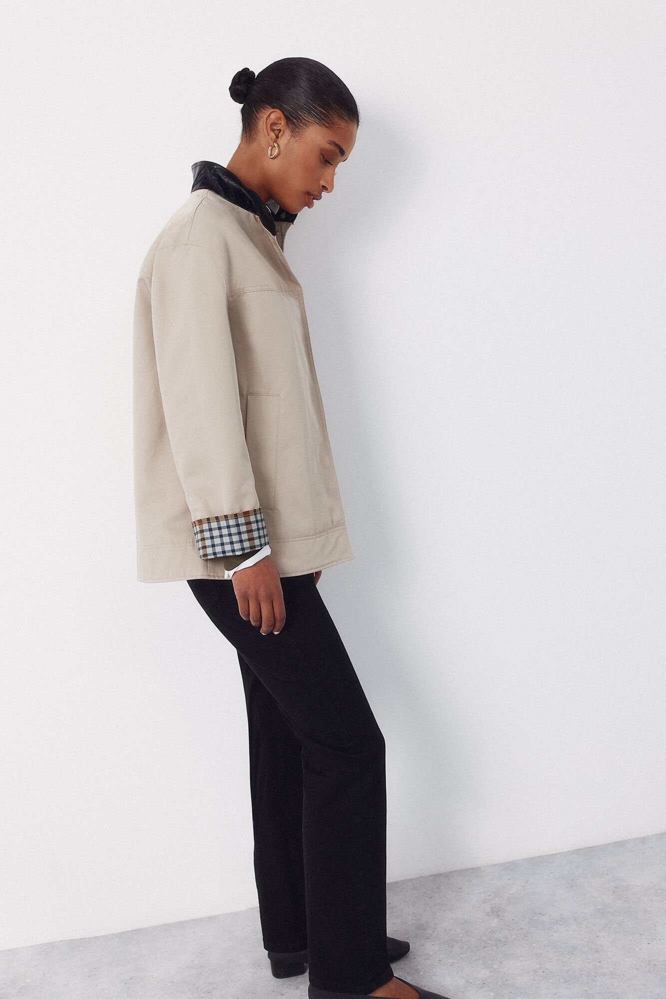 Cortefiel Jacket with contrasting neck