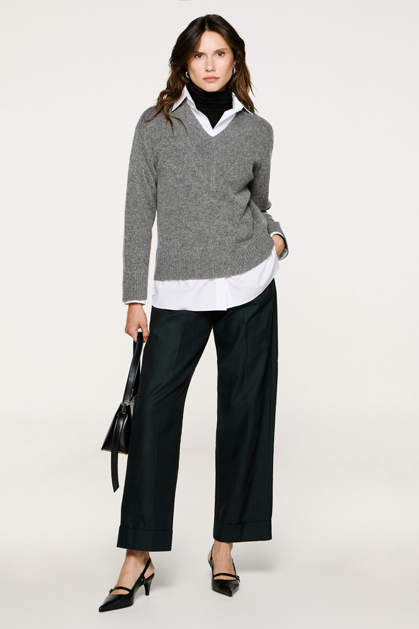 Selected Camisola de l&atilde; com gola em V. 