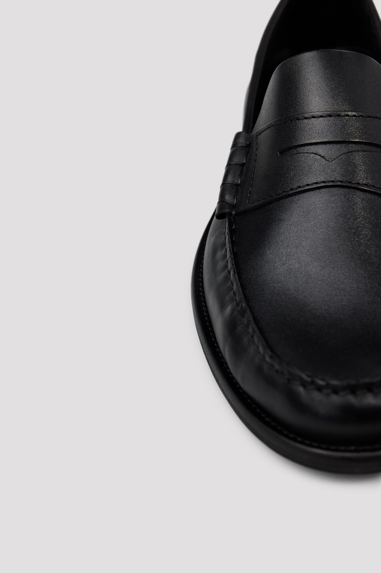 Cortefiel Leather penny loafers Black