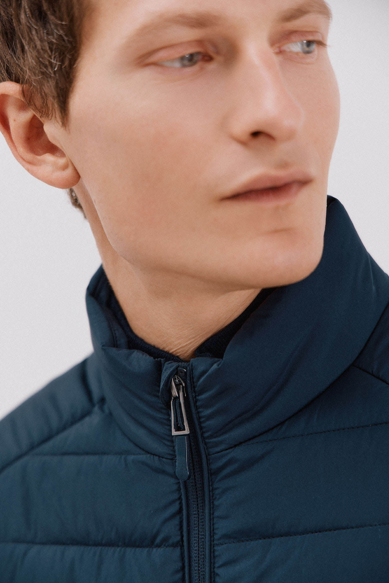 Cortefiel Ultra-light quilted gilet Navy