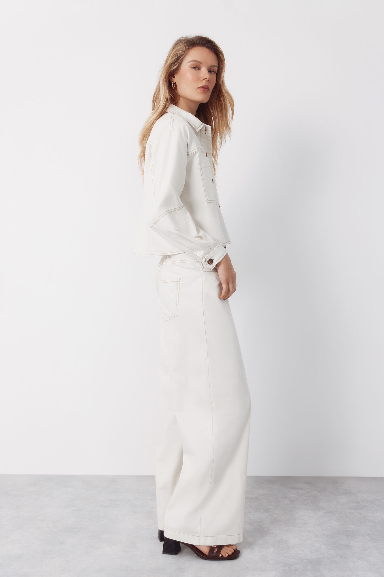 Cortefiel Camisa Vaquera Soft Marfil