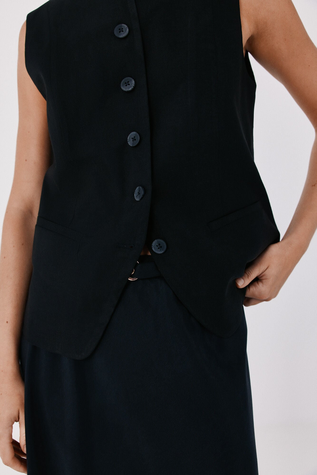 Cortefiel Closed gilet Black