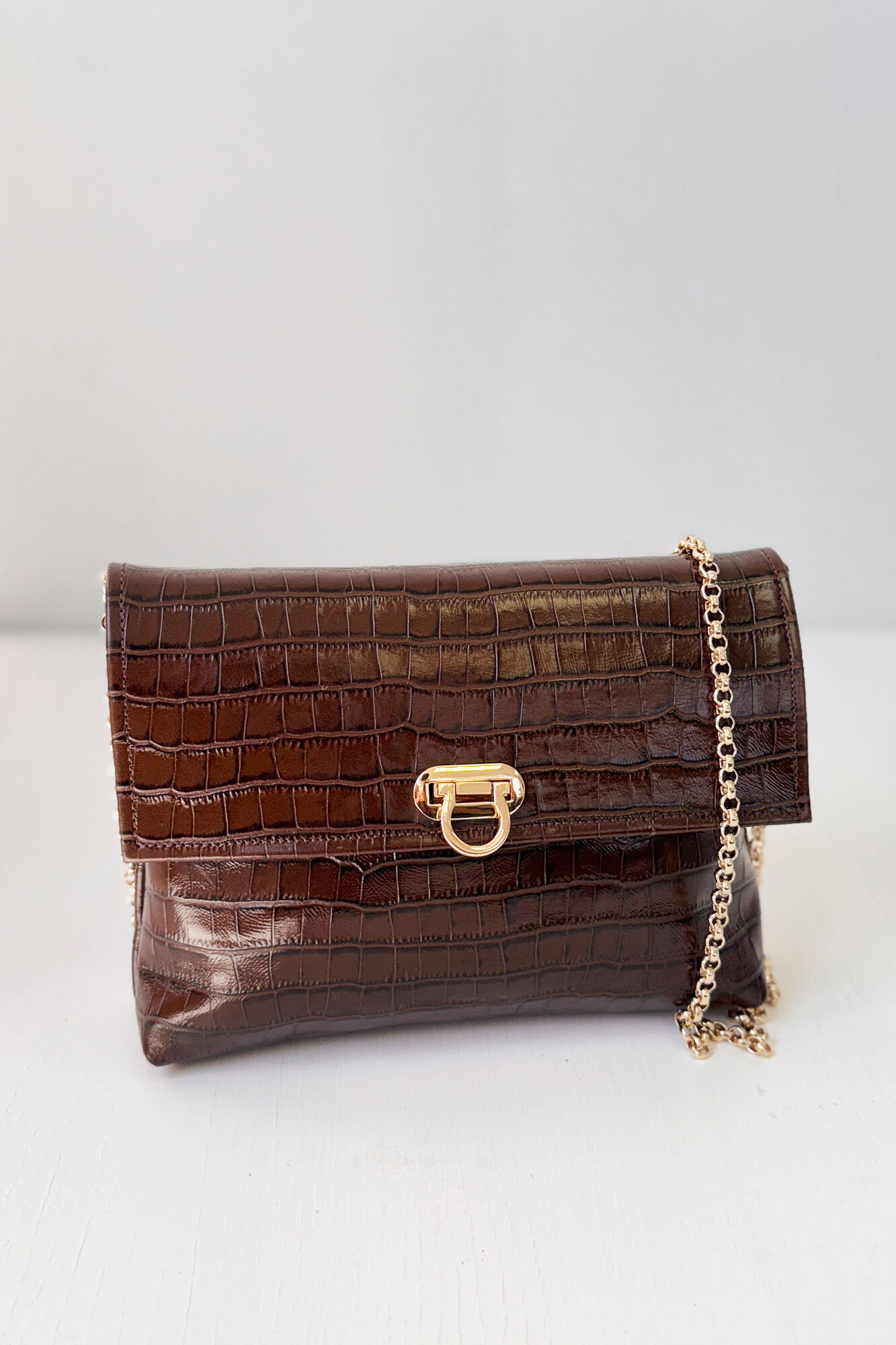 The Code Sobre Greta Coco Chocolate Castanho