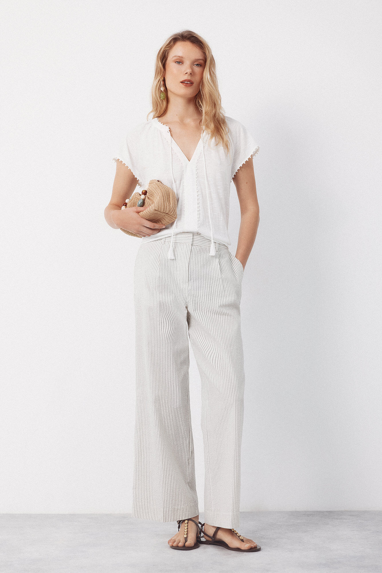 Cortefiel Seersucker striped trousers Printed white