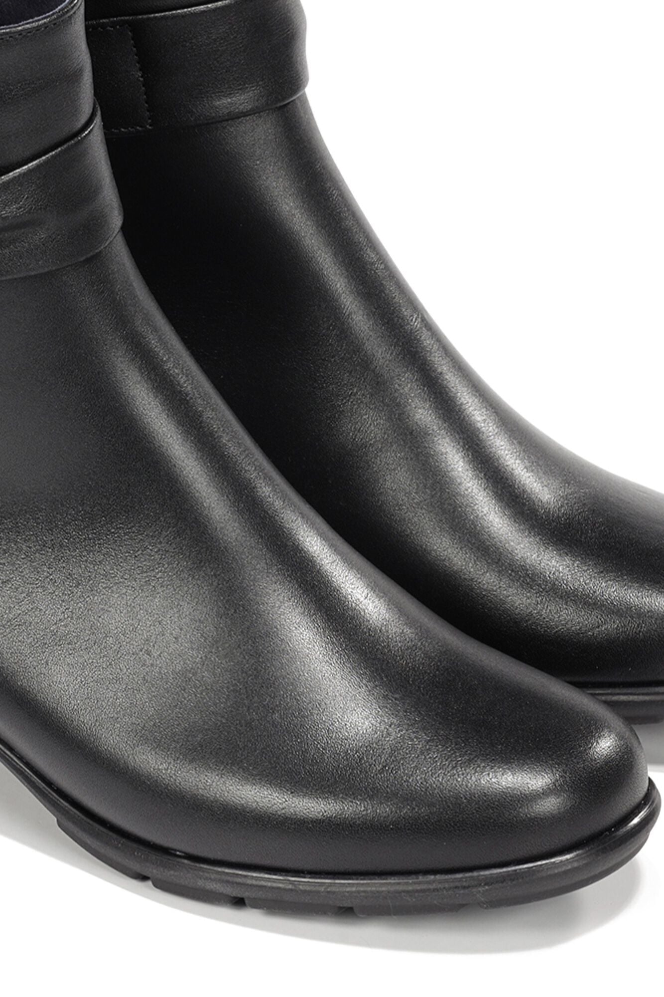 Fluchos Botim Lerin mulher Preto