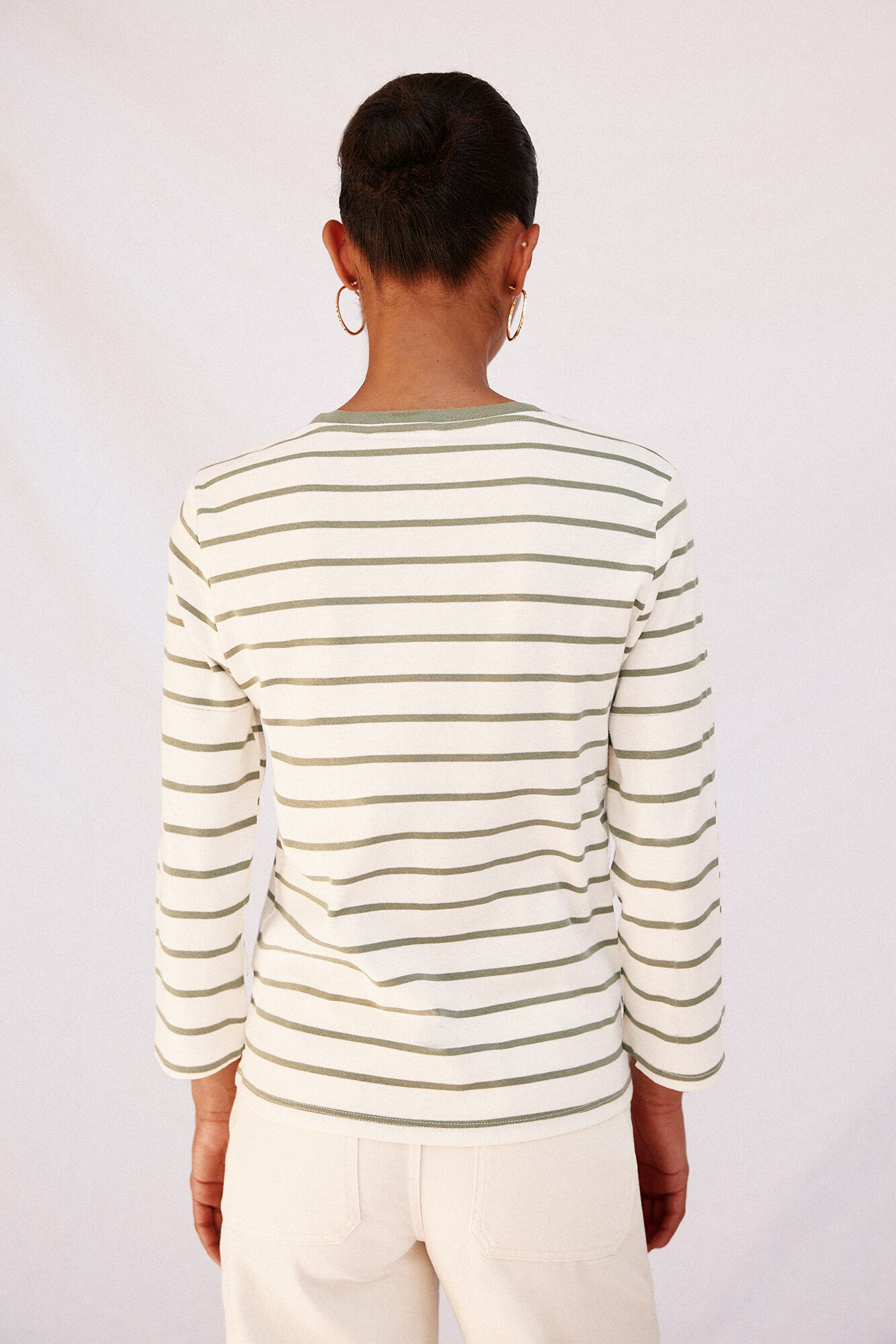 Cortefiel Basic T-shirt with gold buttons Printed green