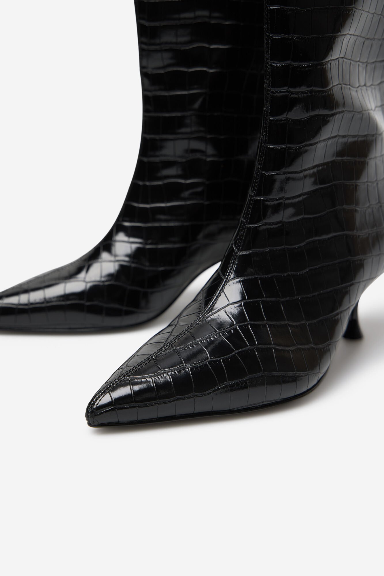 Cortefiel Coconut-effect kitten-heeled boot Black