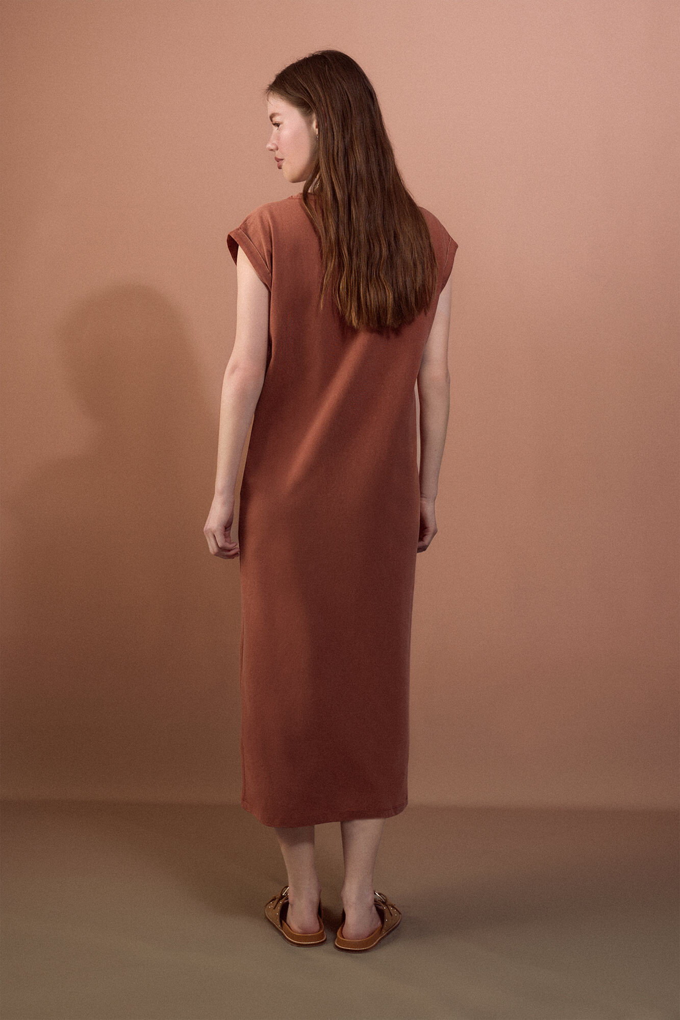Slowlove Vestido tachas Marr&oacute;n