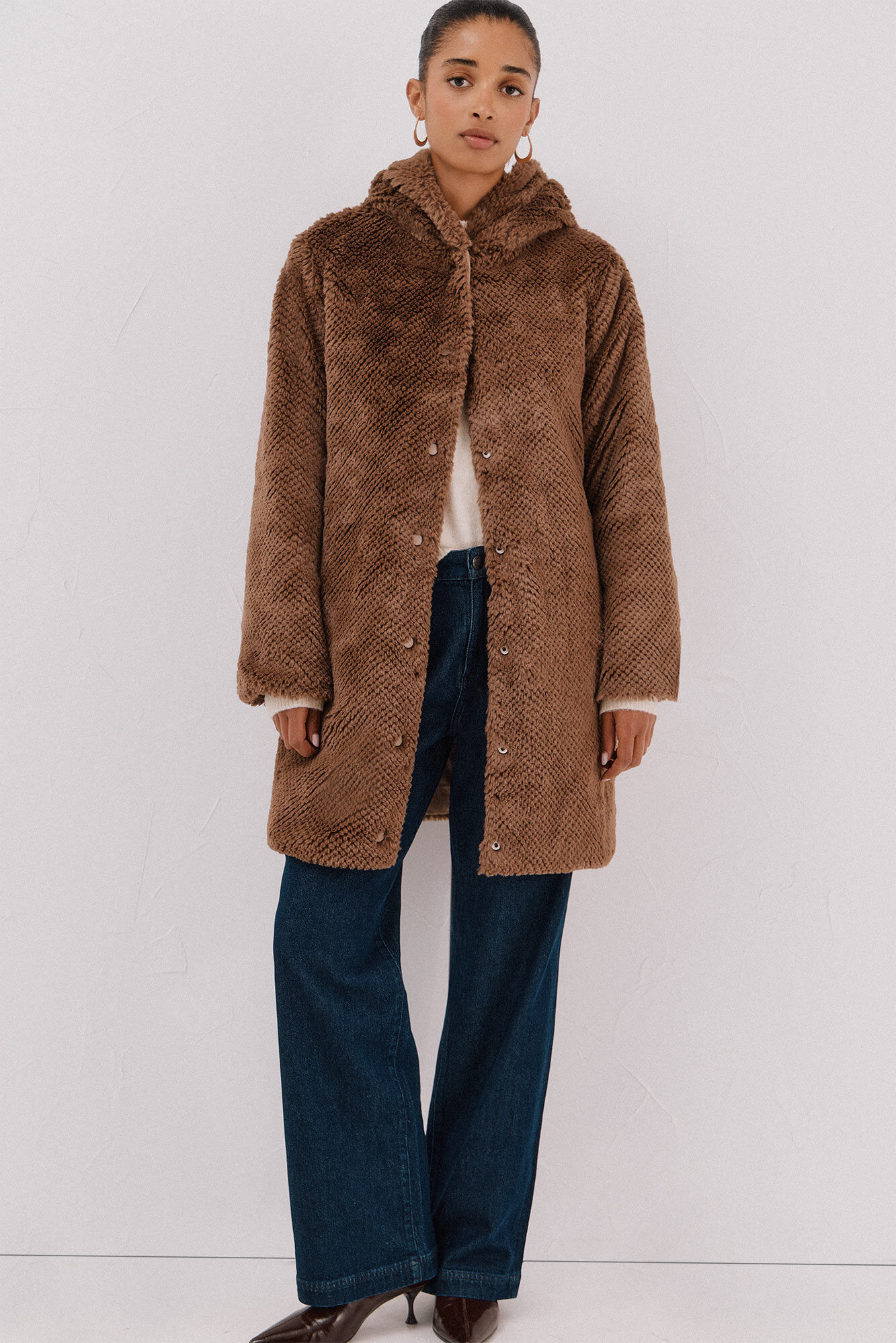 Cortefiel Long reversible faux fur coat Beige